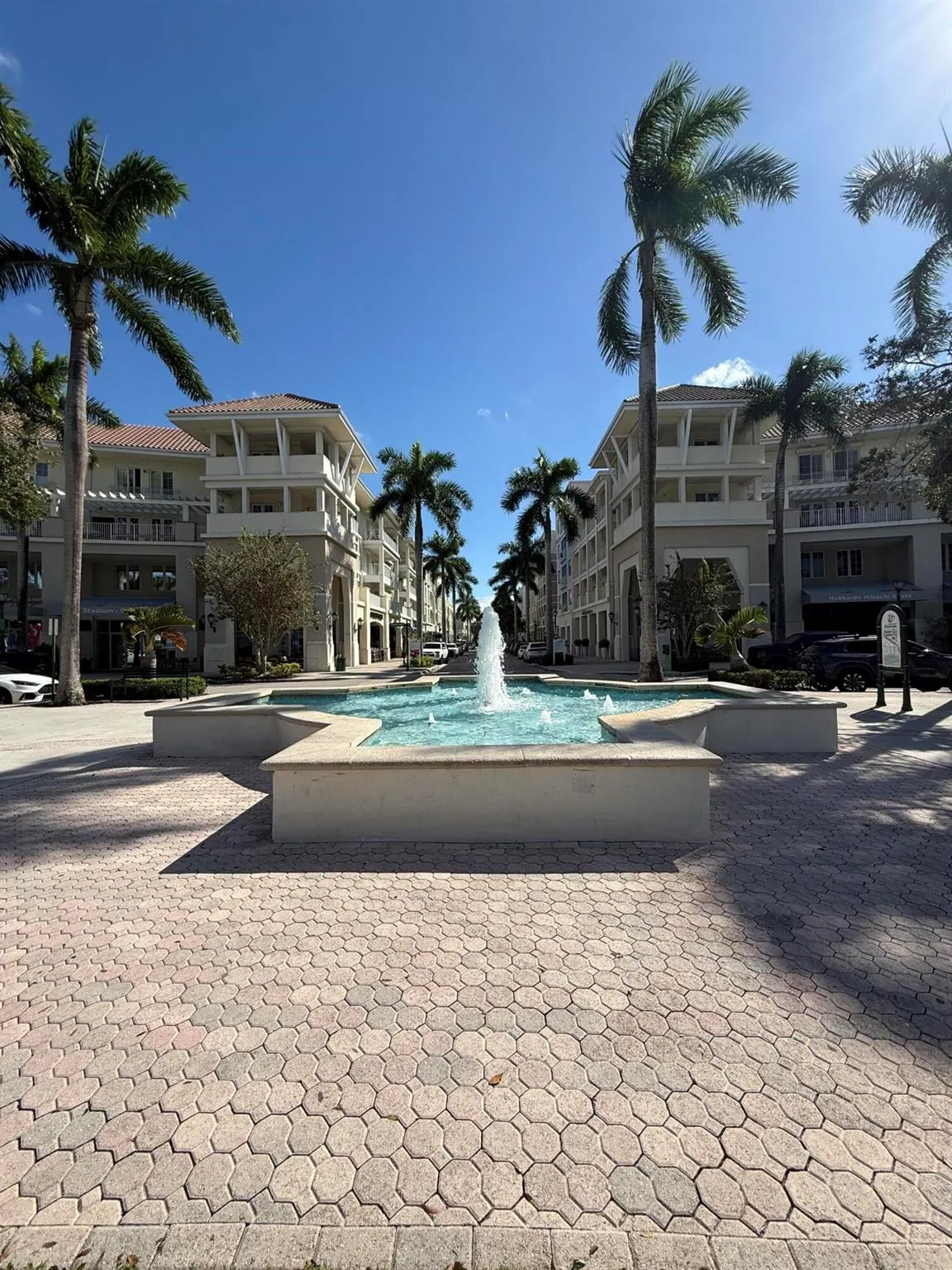 1140 University Boulevard, #21