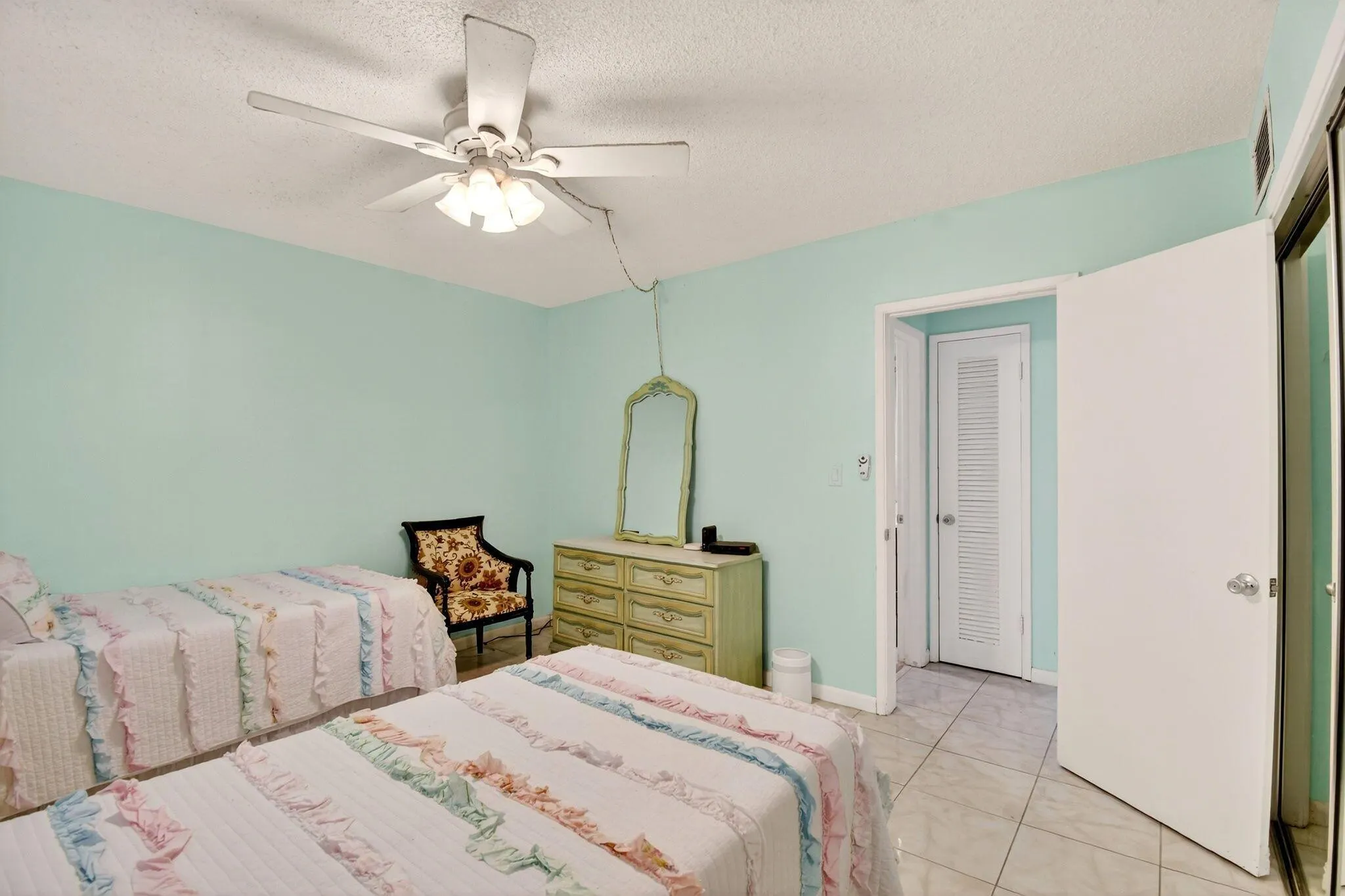 5203 NE 24 Terrace, #B-105