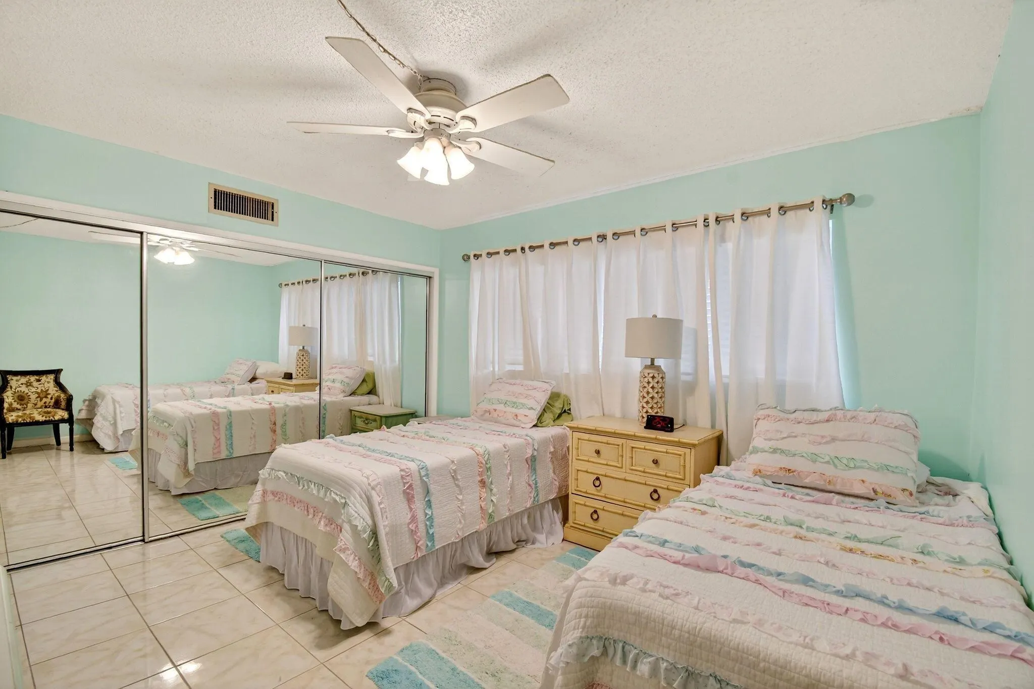 5203 NE 24 Terrace, #B-105