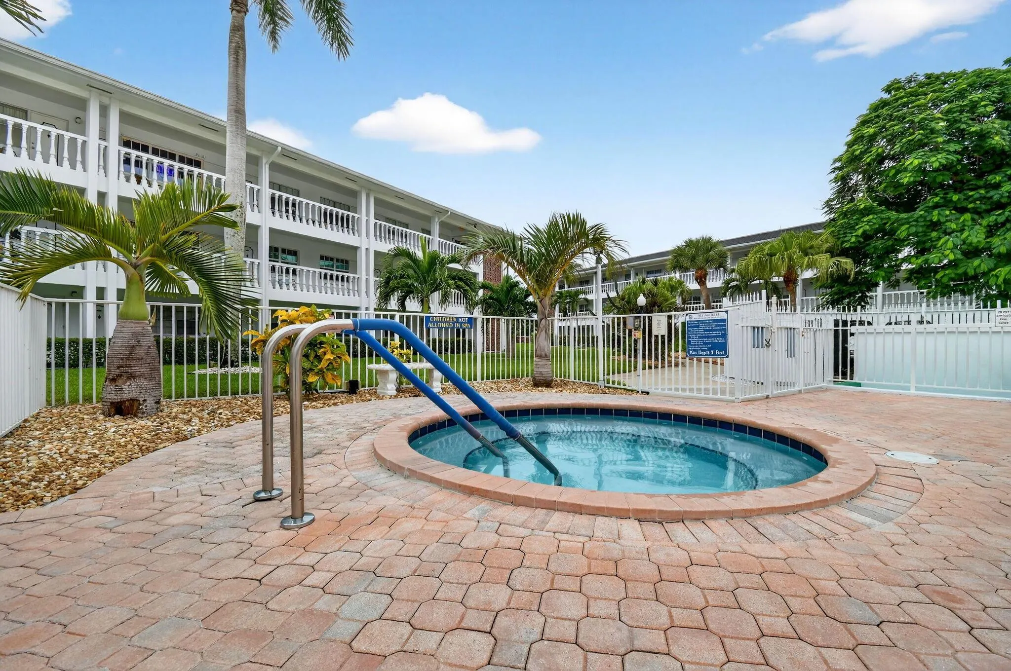 5203 NE 24 Terrace, #B-105