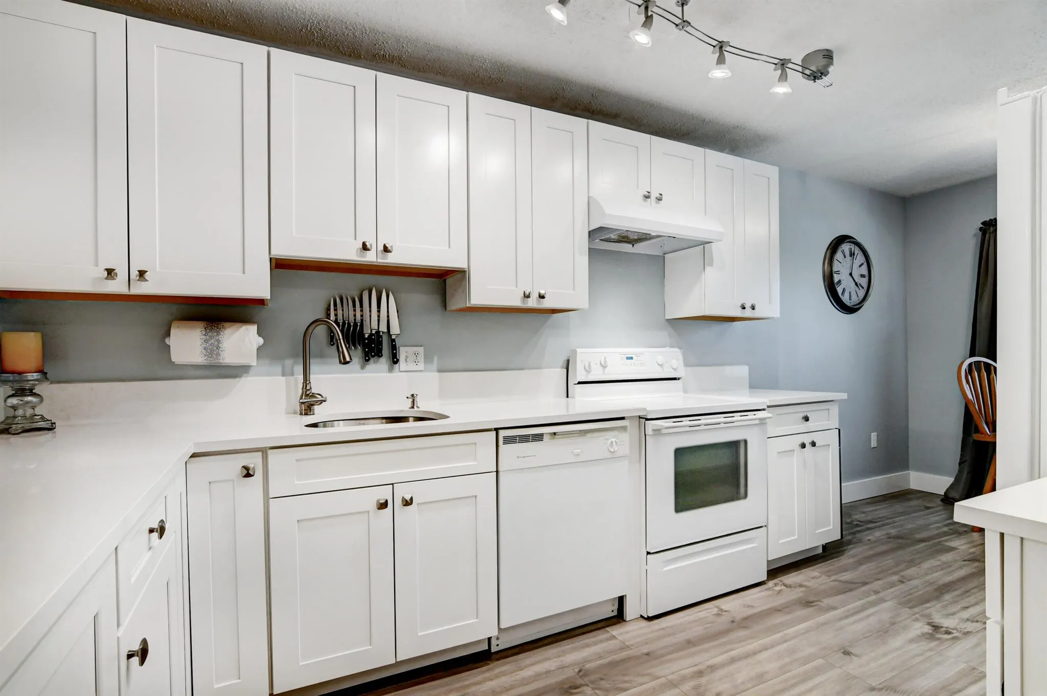48 Stratford Lane W, #D