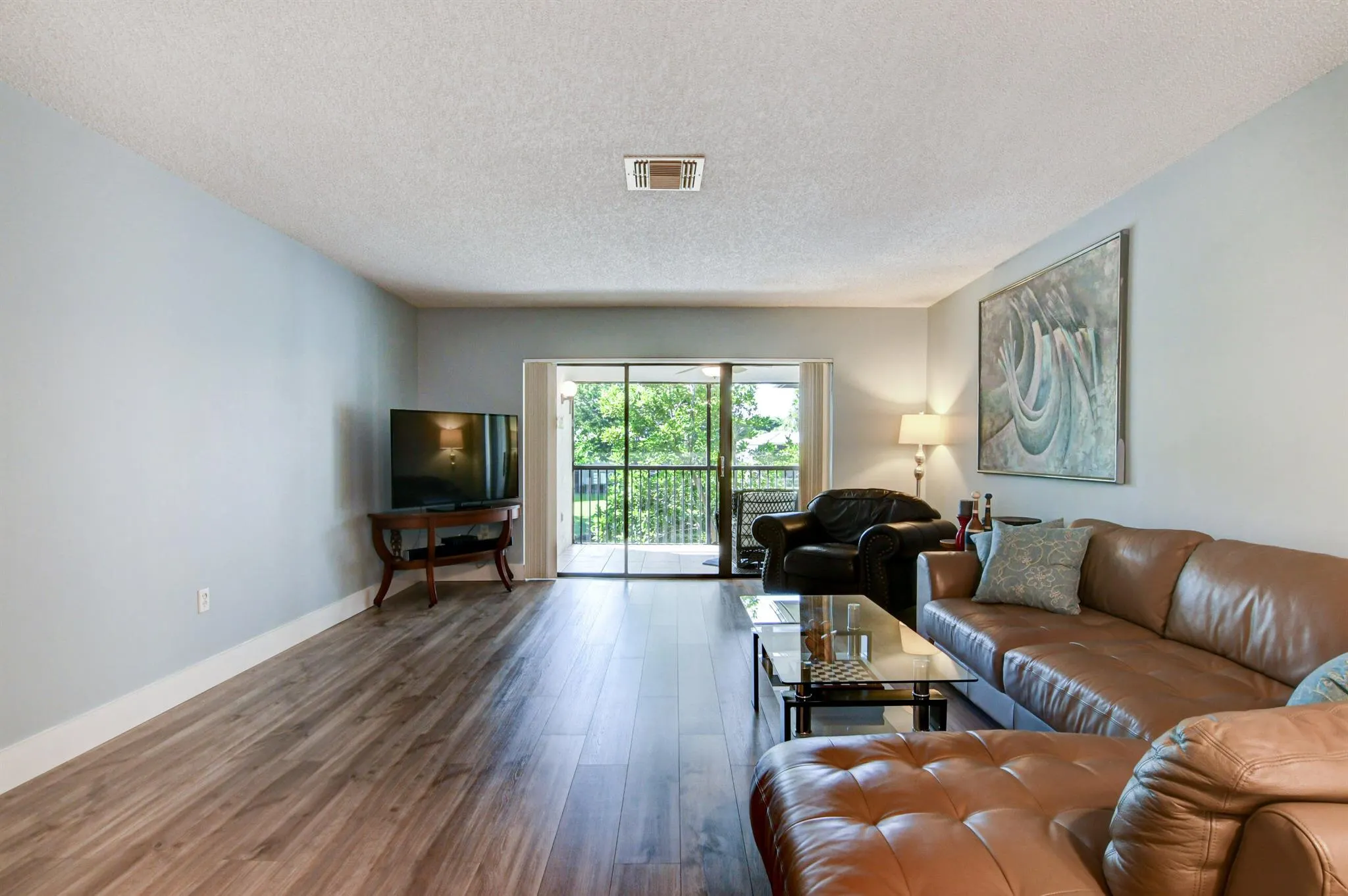 48 Stratford Lane W, #D