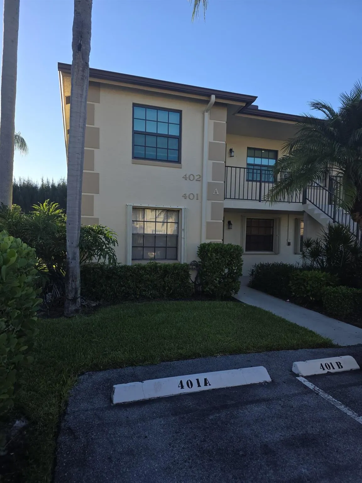 401 Pinecrest Circle, #A