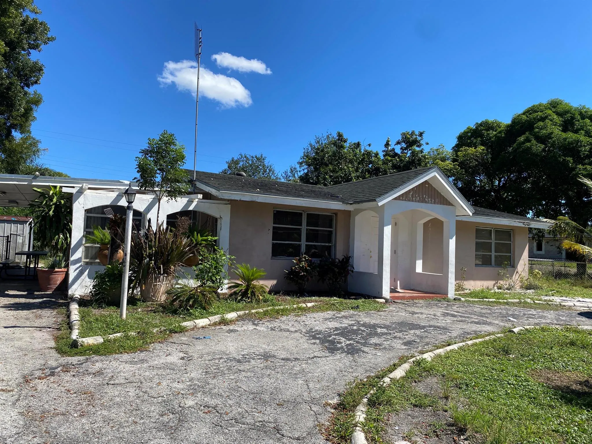 2320 Sunrise Drive
