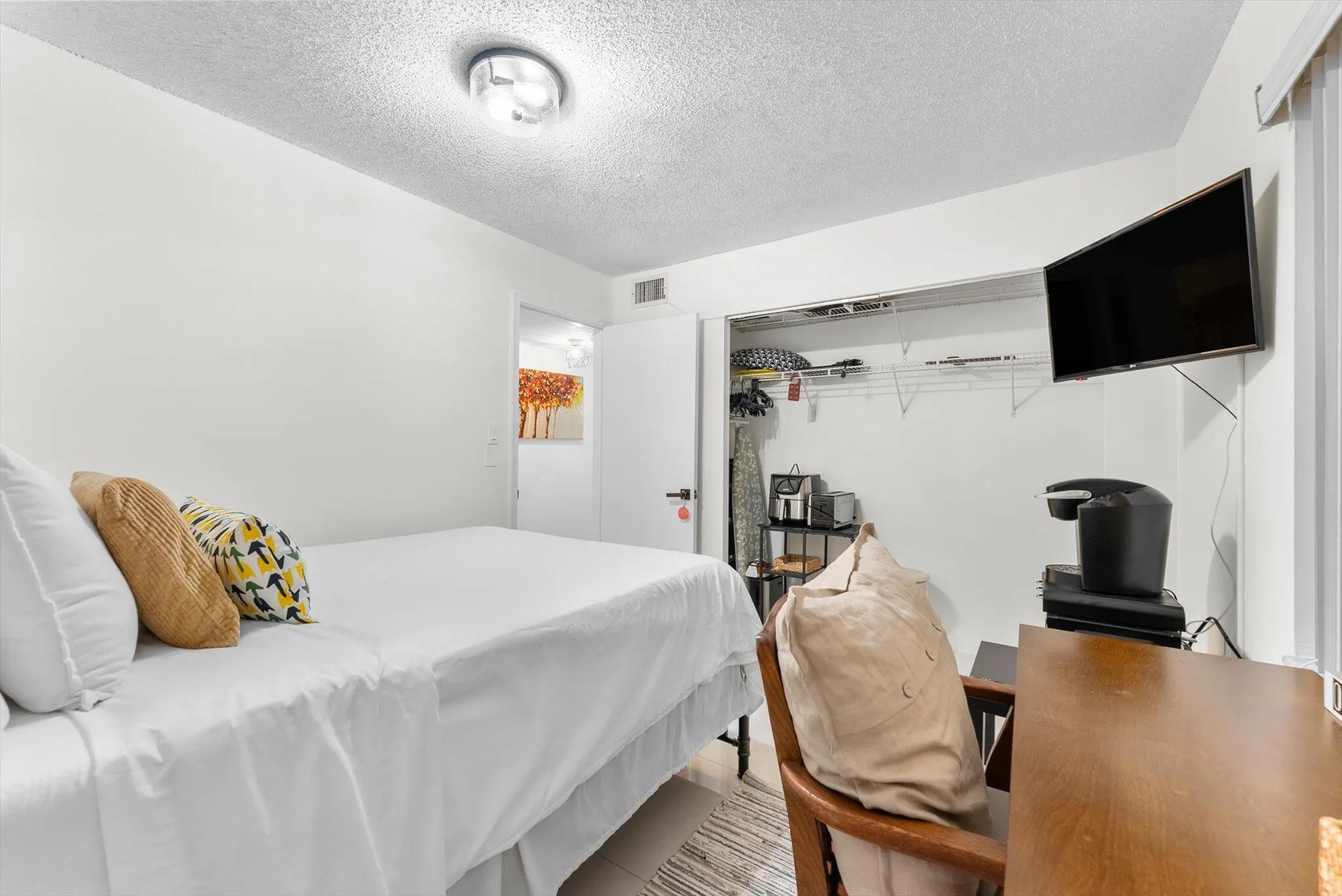 7500 NW 30th Place, #123
