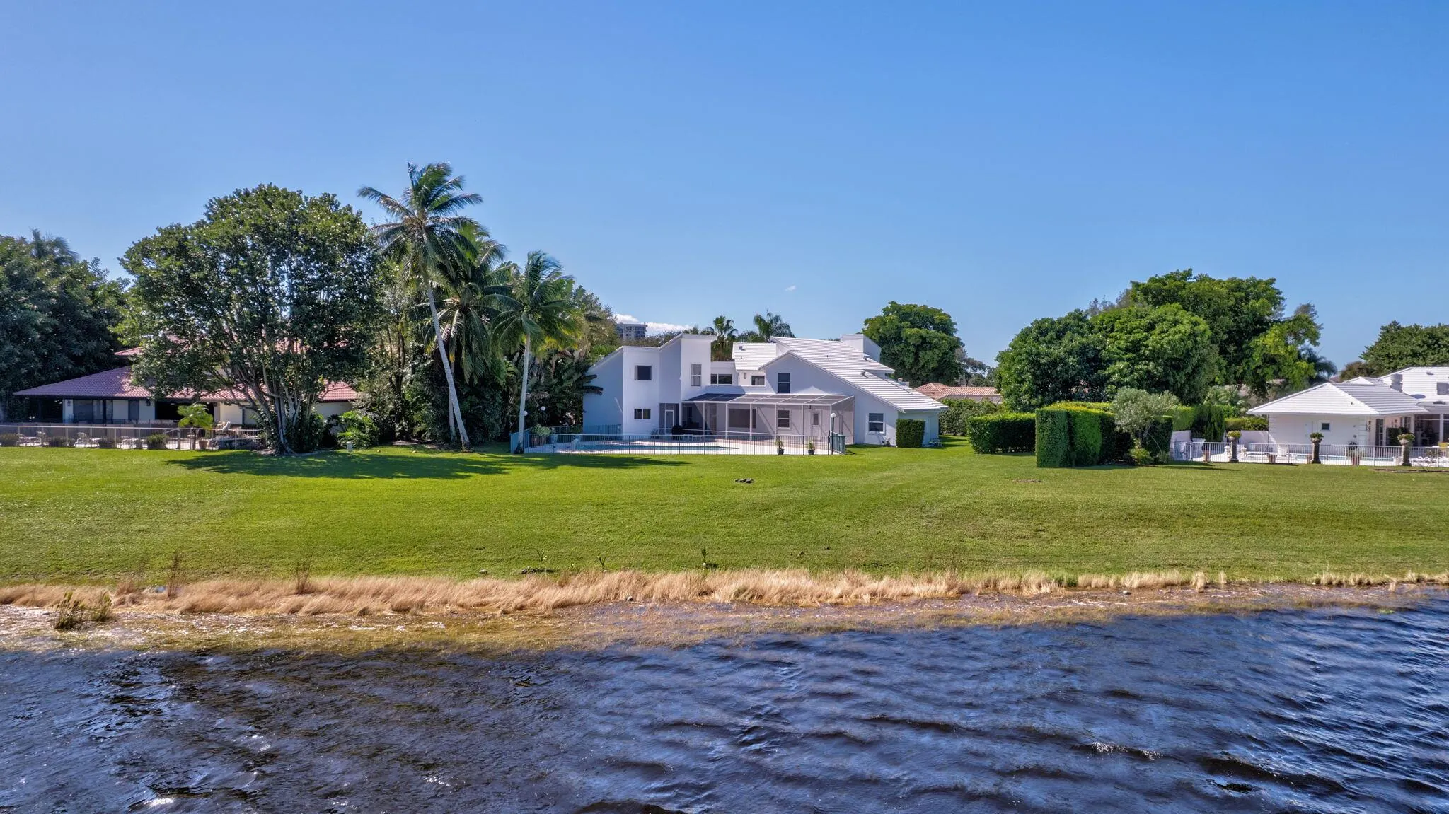 4 Woodbrook Circle