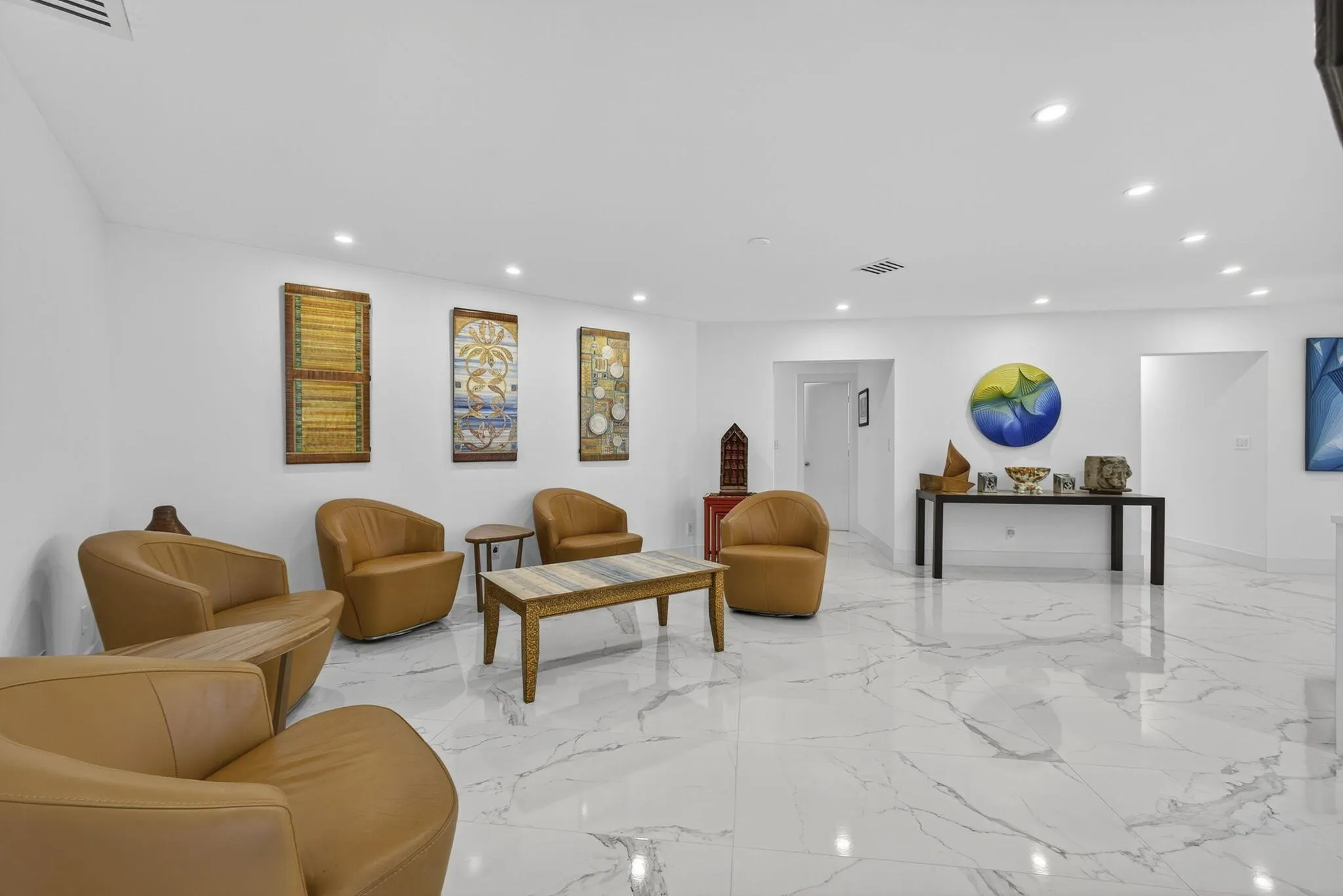 4 Woodbrook Circle