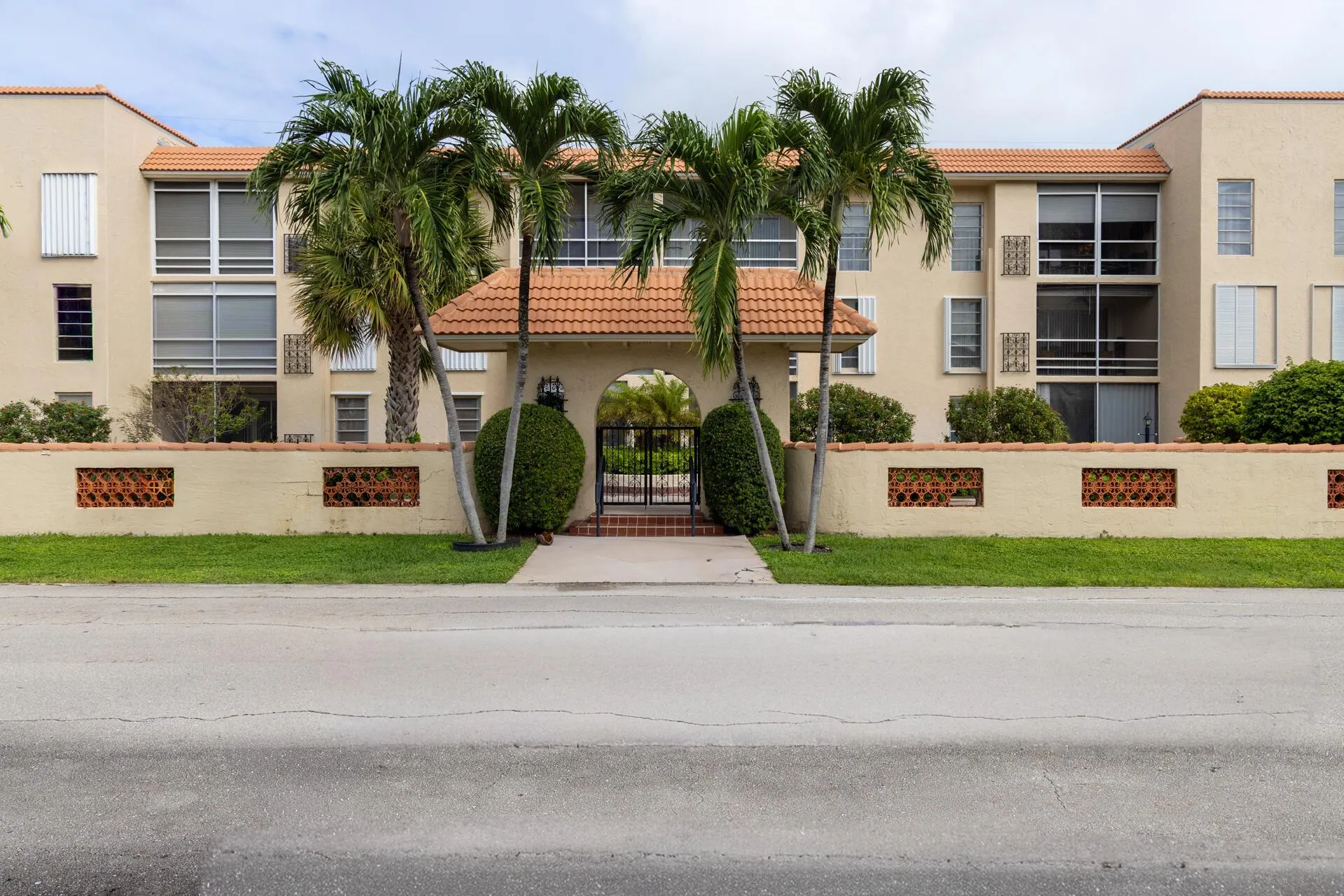 331 SW 8th Street, #3-F-E