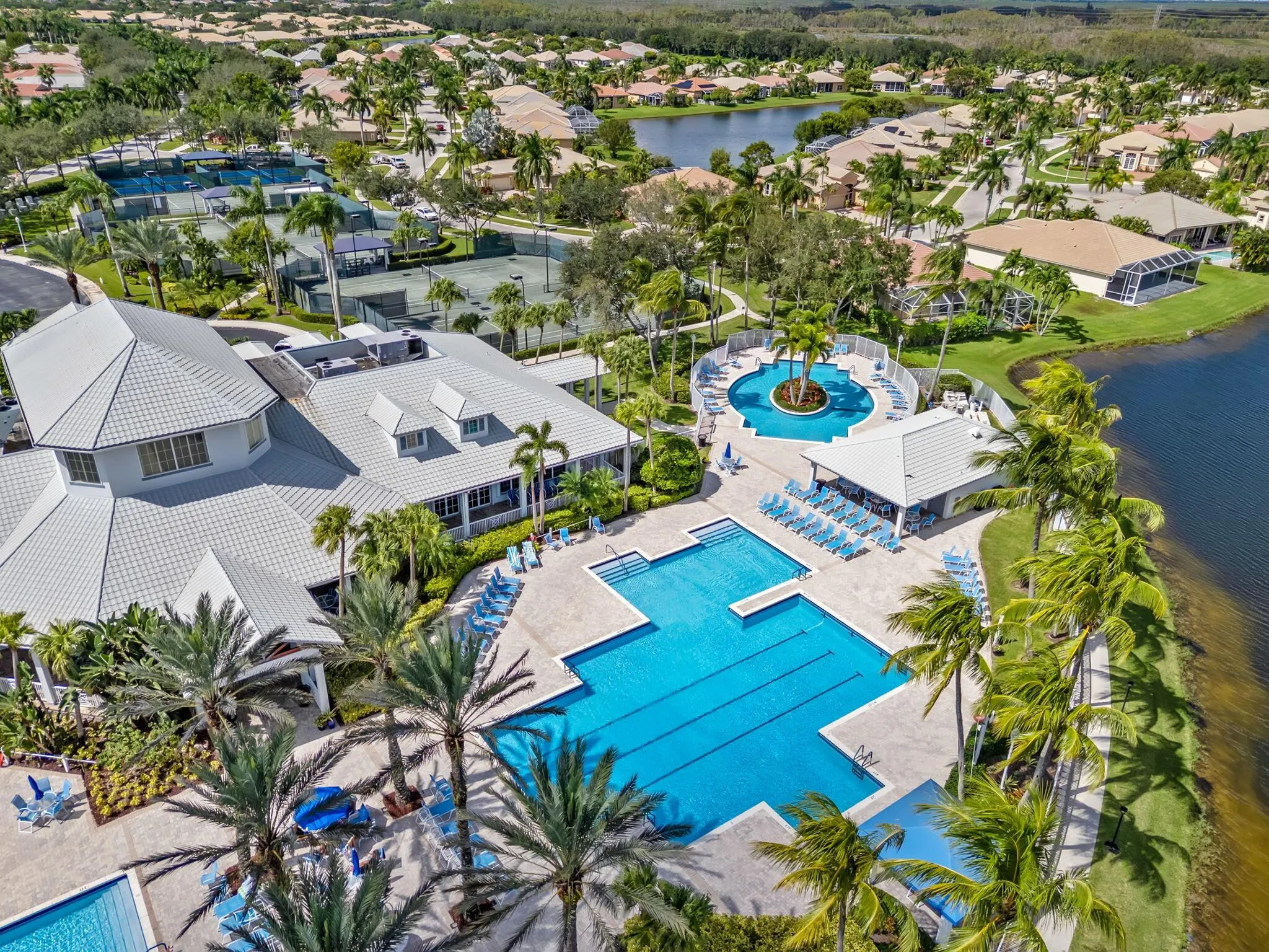 9139 Bay Harbour Circle