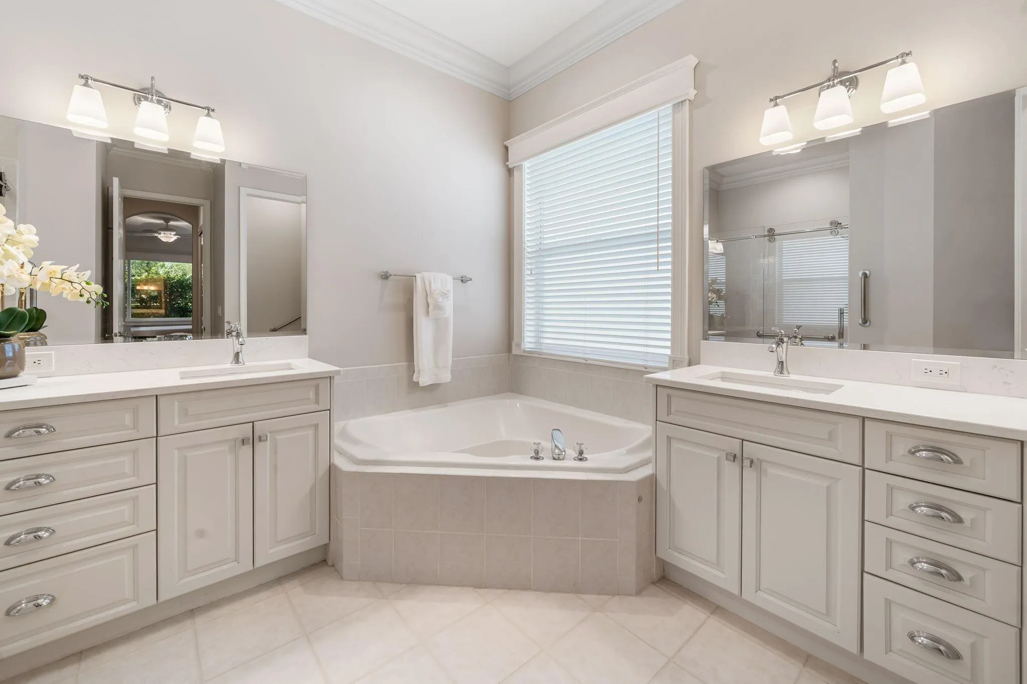 9139 Bay Harbour Circle