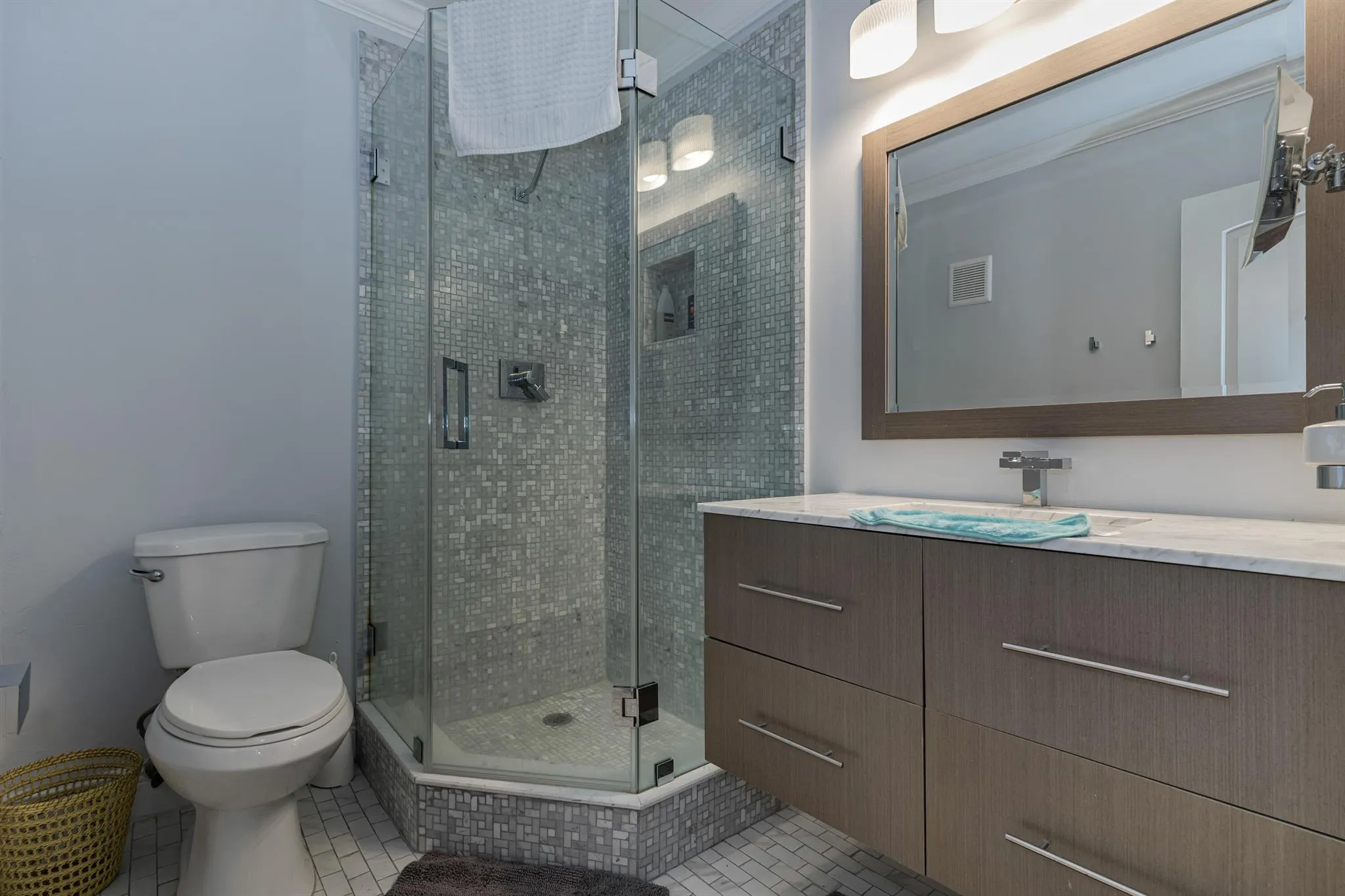 3605 NE 32nd Avenue, #205