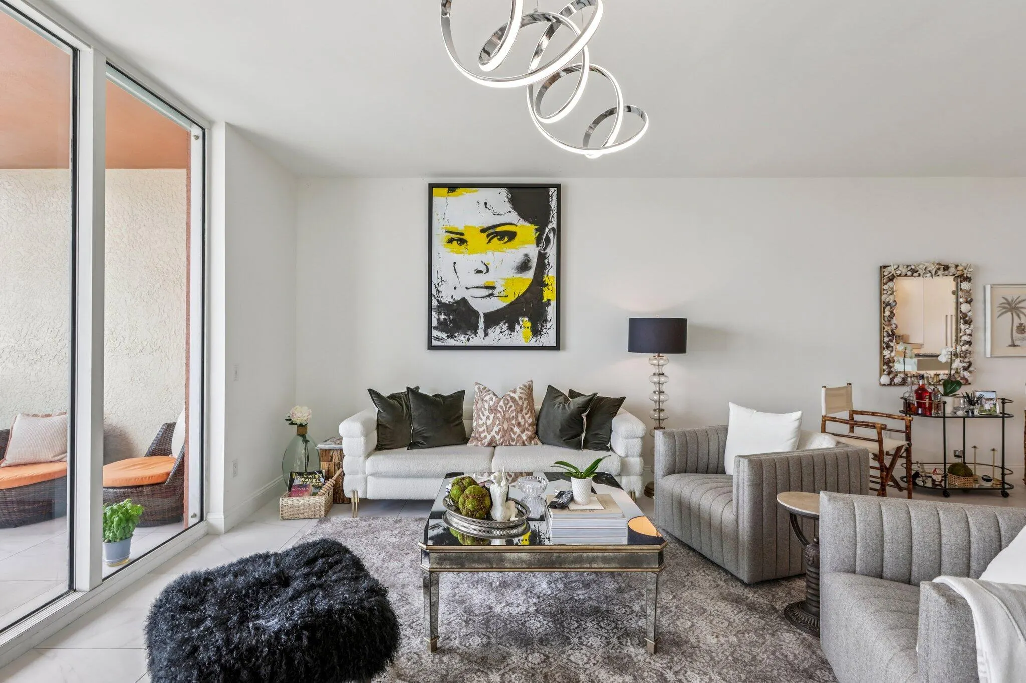 2640 Lake Shore Drive, #2008