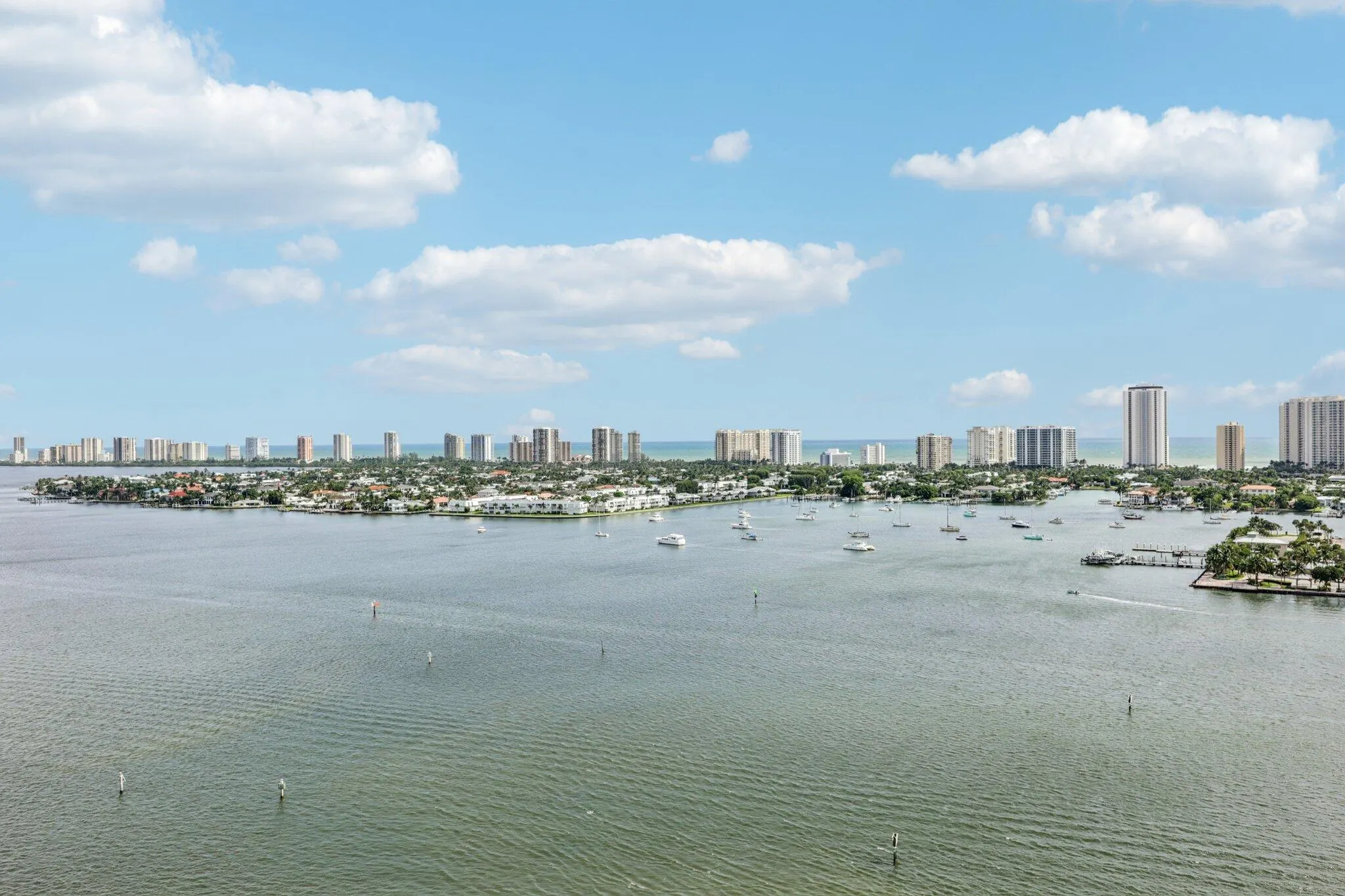 2640 Lake Shore Drive, #2008