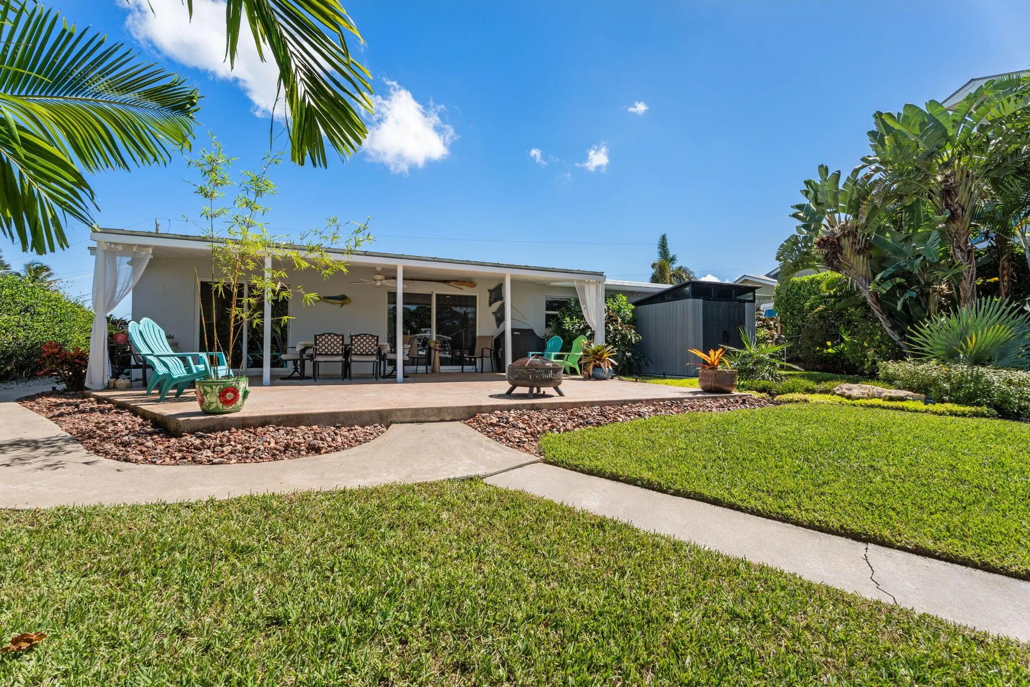 1798 SW Cabin Place