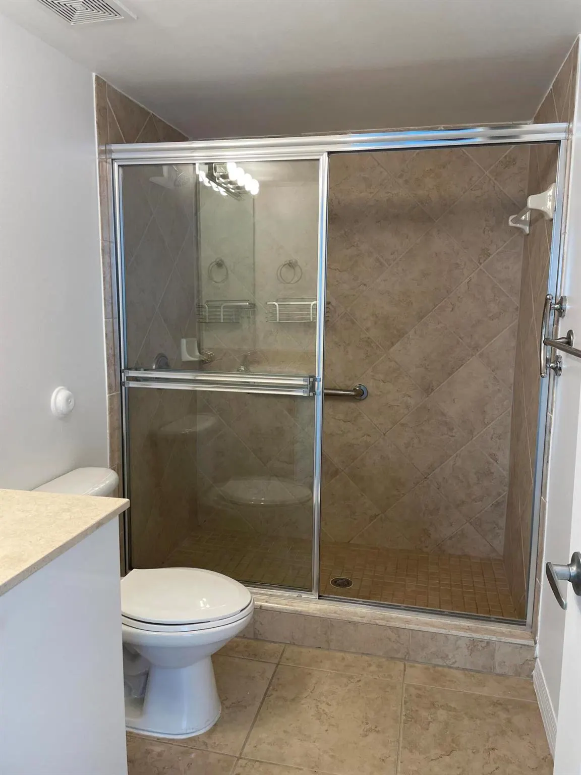 600 S Dixie Highway, #558