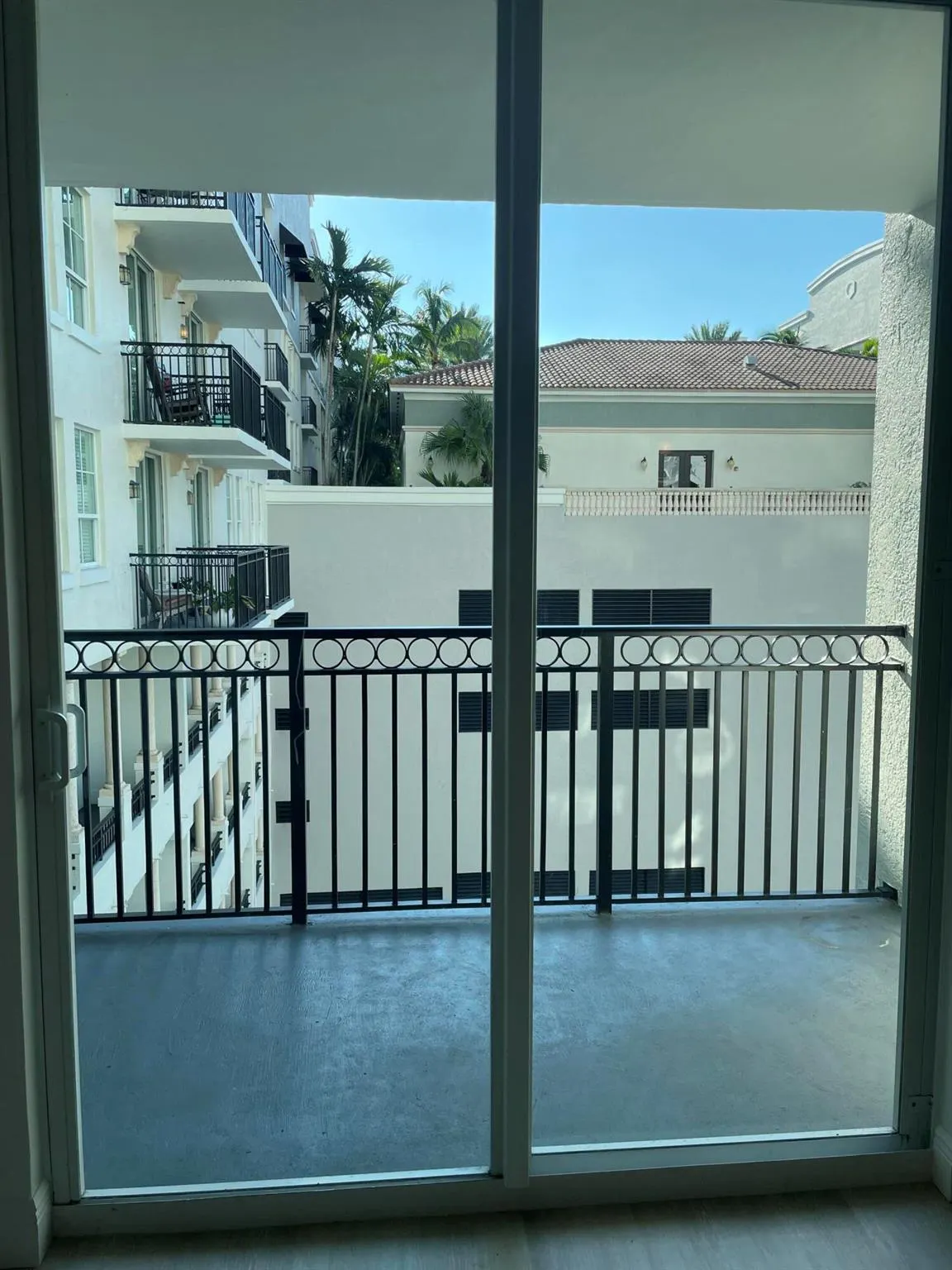 600 S Dixie Highway, #558