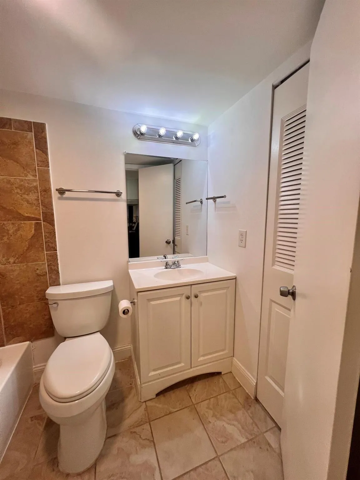 1500 N Congress Avenue, #A109