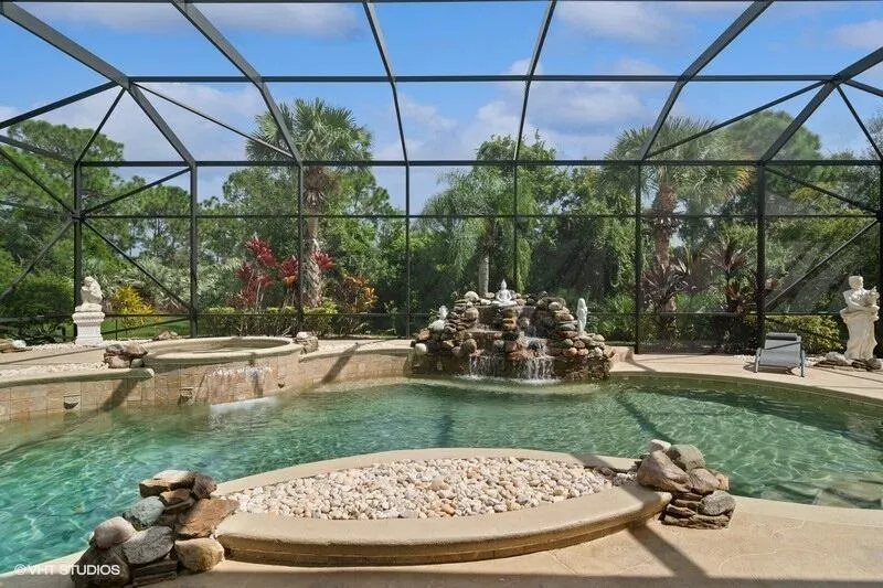 9624 Crooked Stick Lane