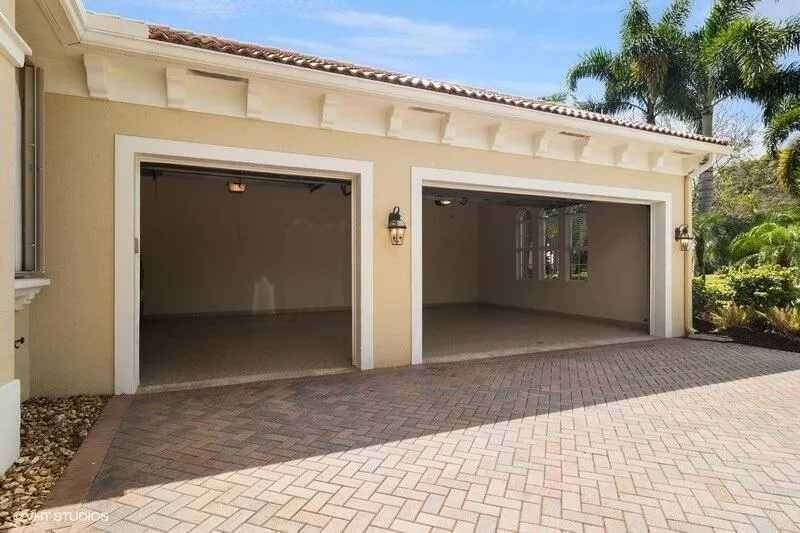 9624 Crooked Stick Lane