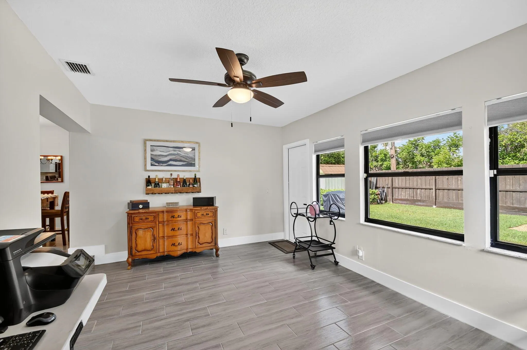 735 La Costa Way