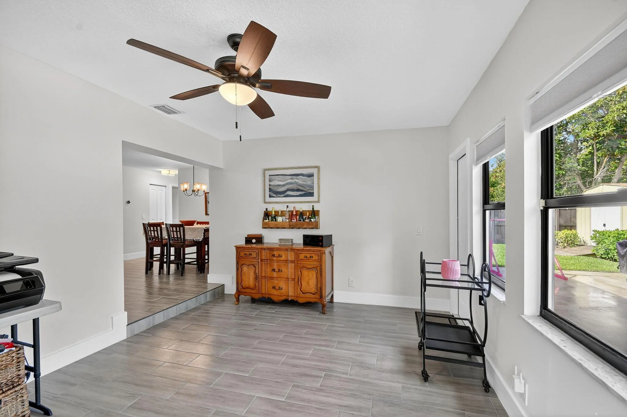 735 La Costa Way