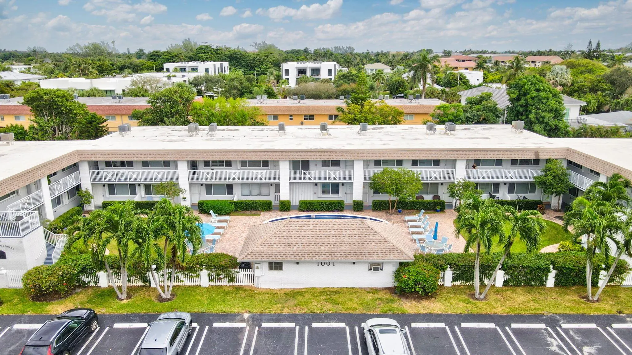 1001 NE 8th Avenue, #112