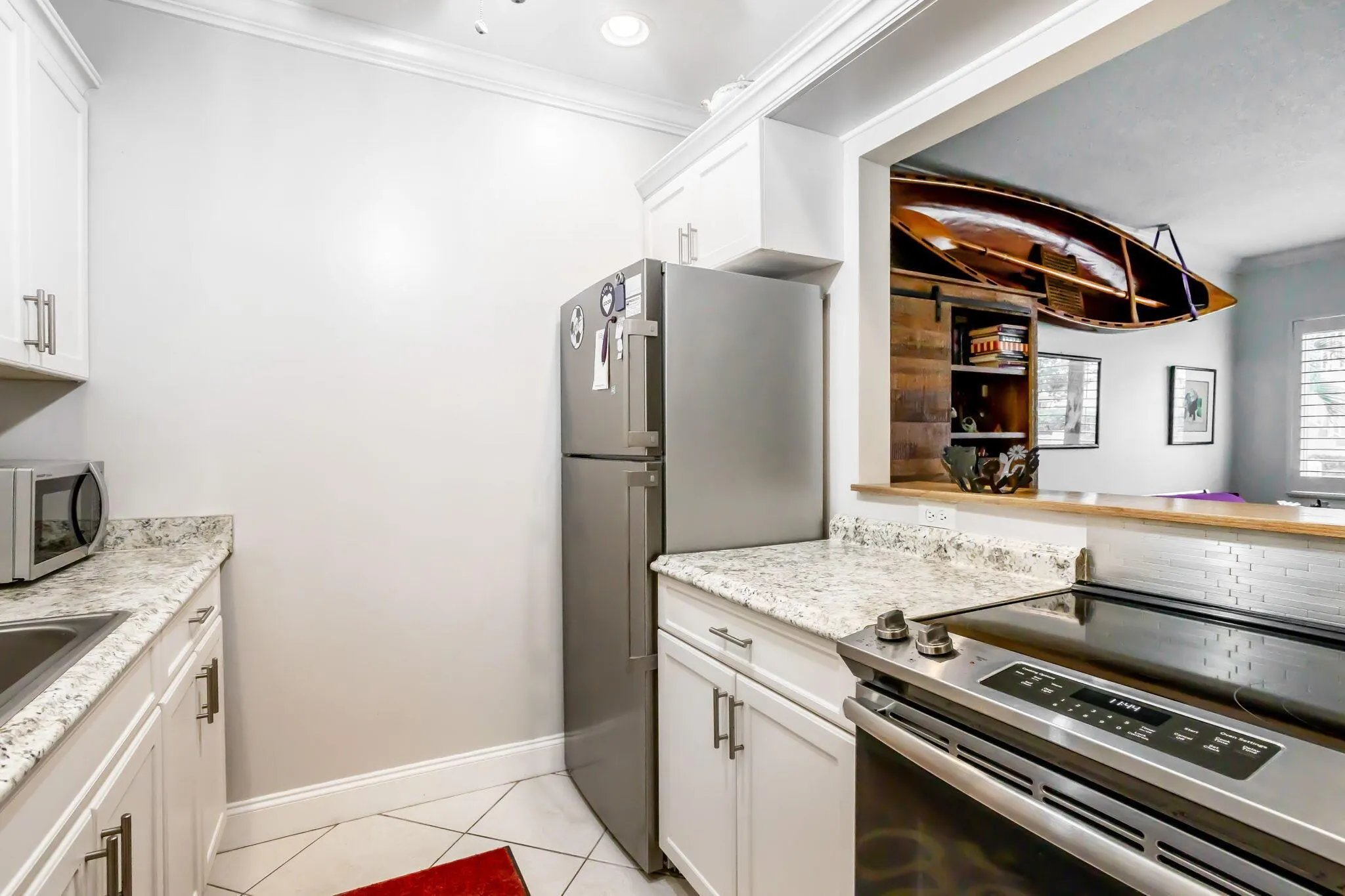 1001 NE 8th Avenue, #112