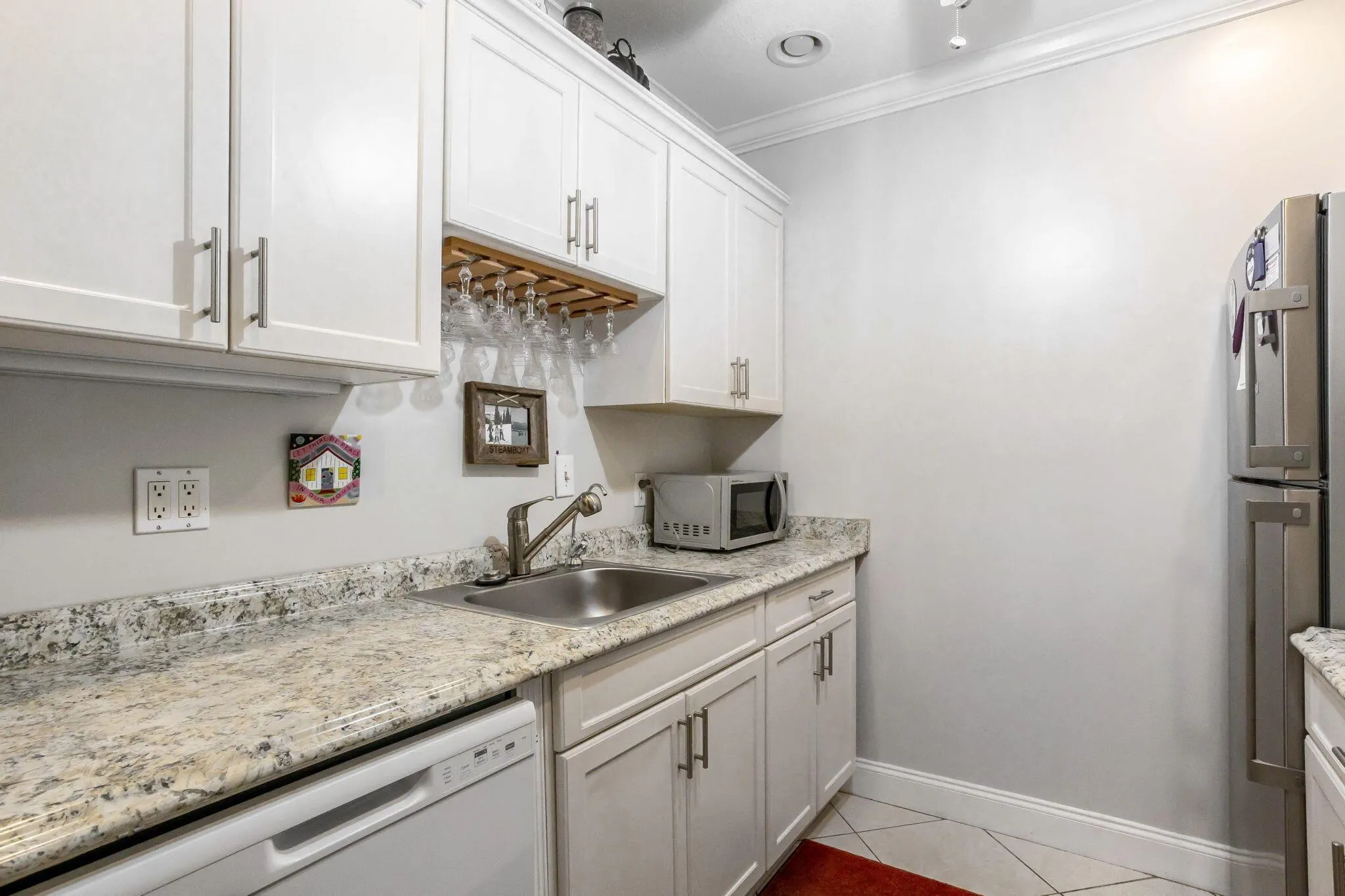 1001 NE 8th Avenue, #112