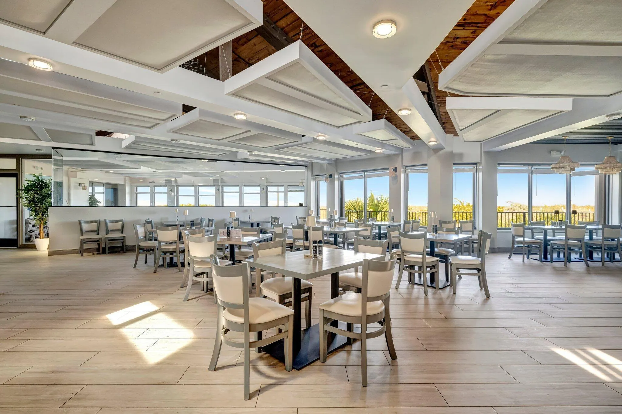 2400 S Ocean Drive, #3128
