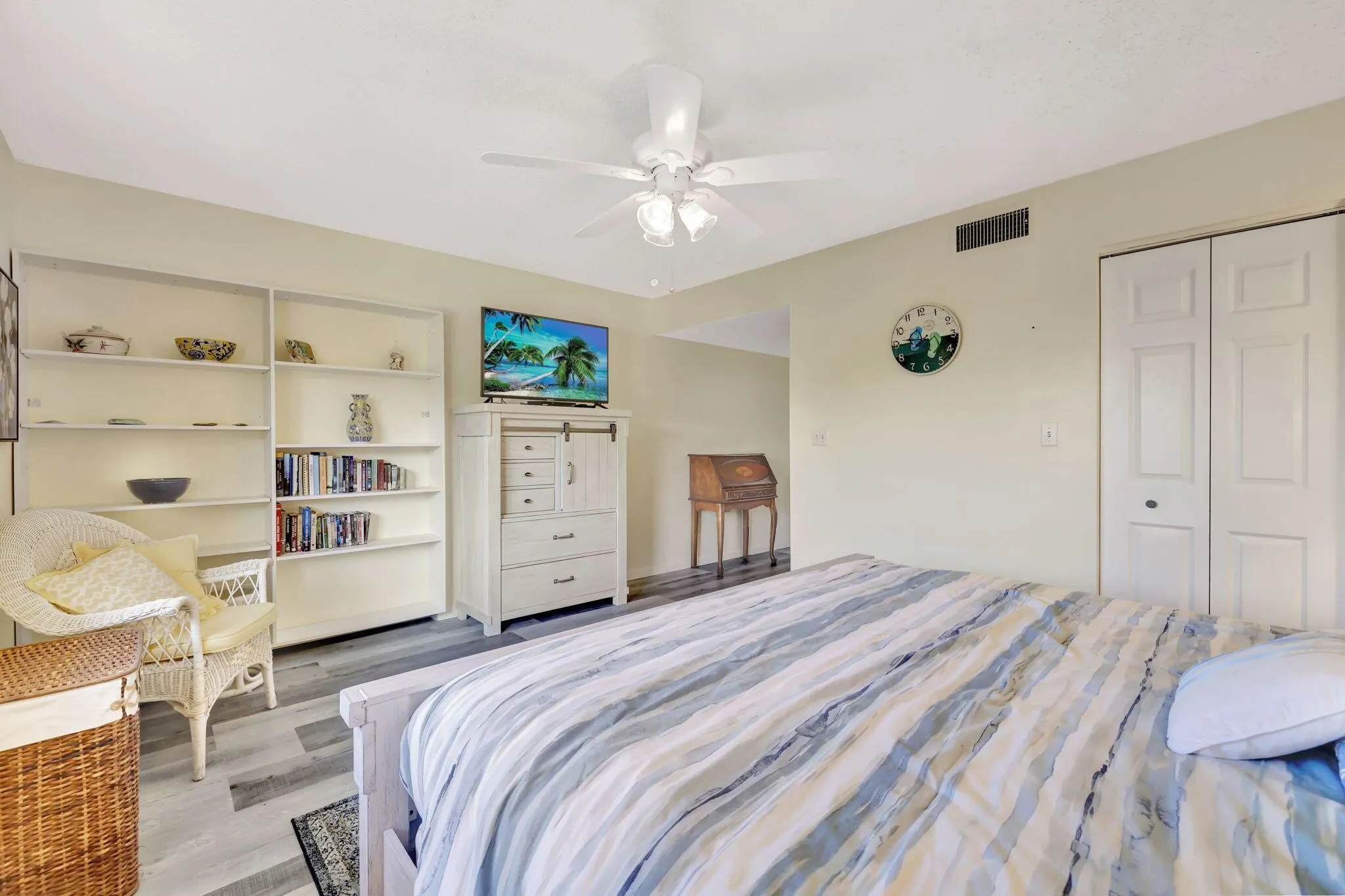 2400 S Ocean Drive, #3128
