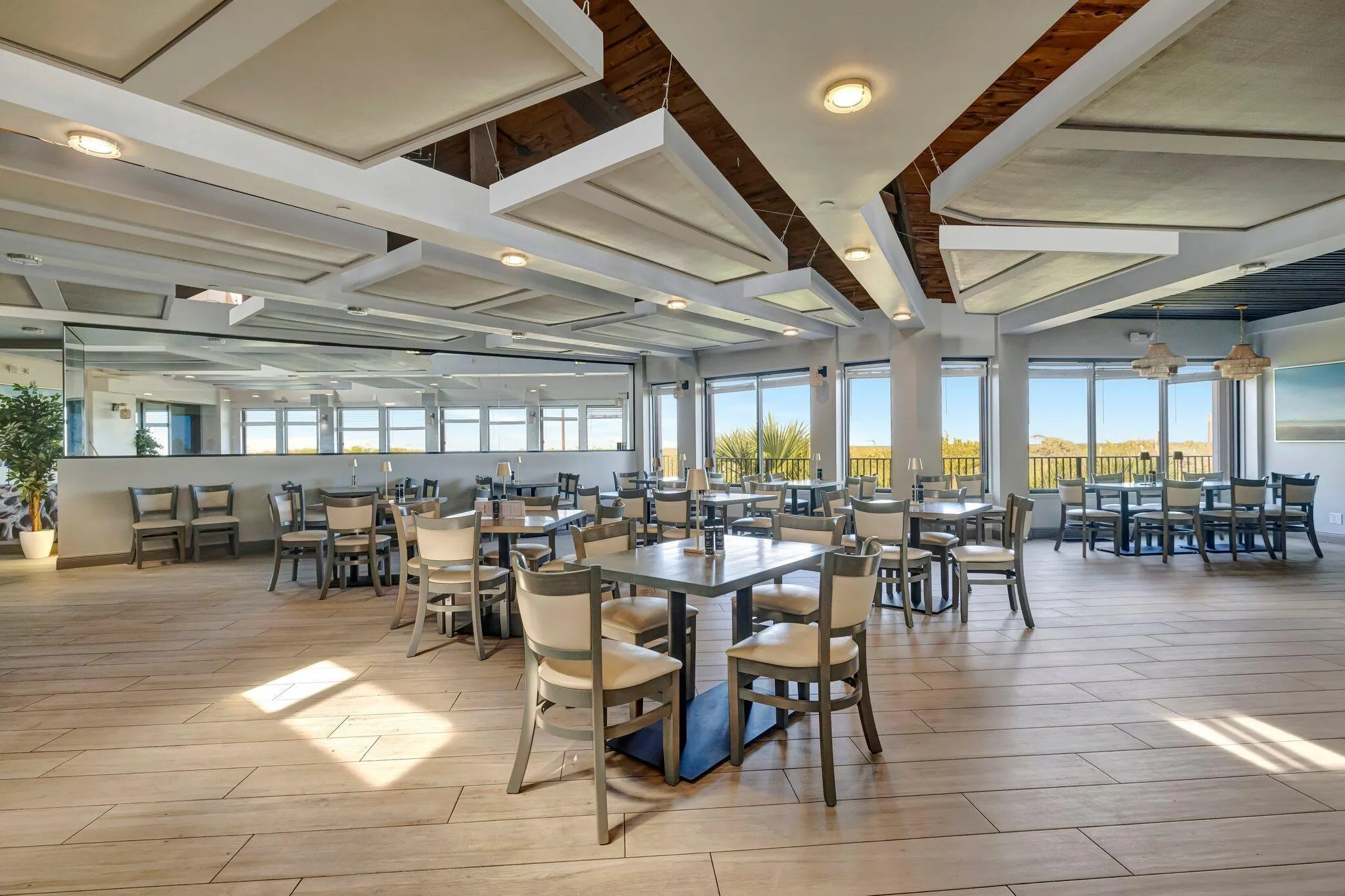 2400 S Ocean Drive, #3128