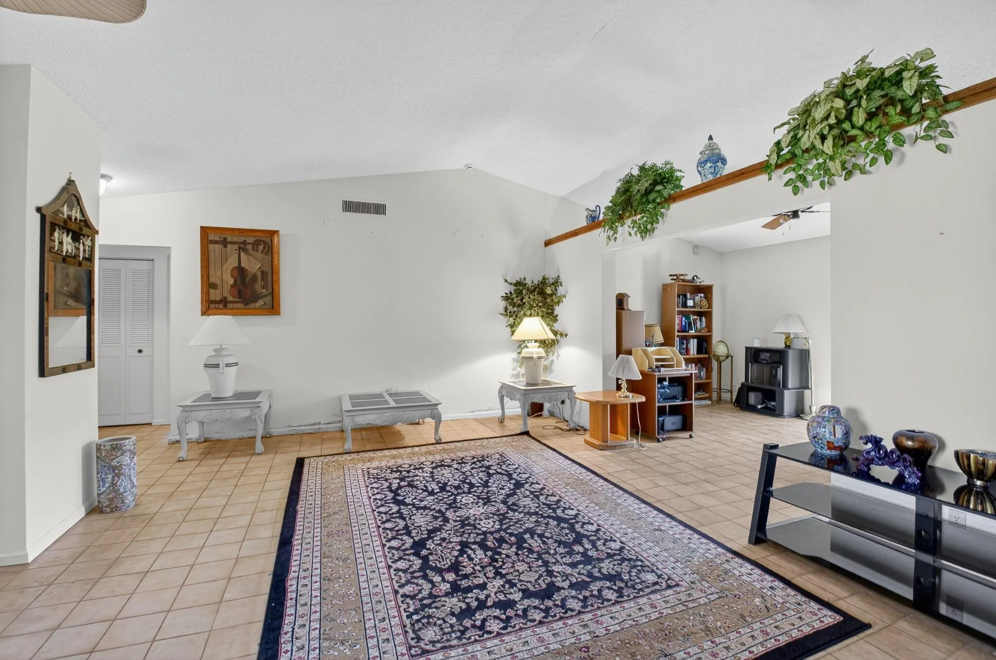 14888 Sunnyview Lane