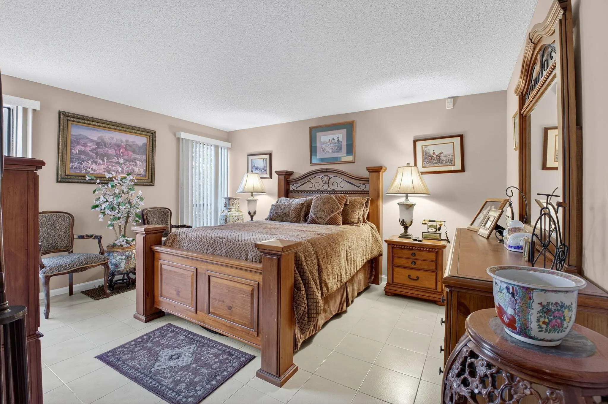 14888 Sunnyview Lane
