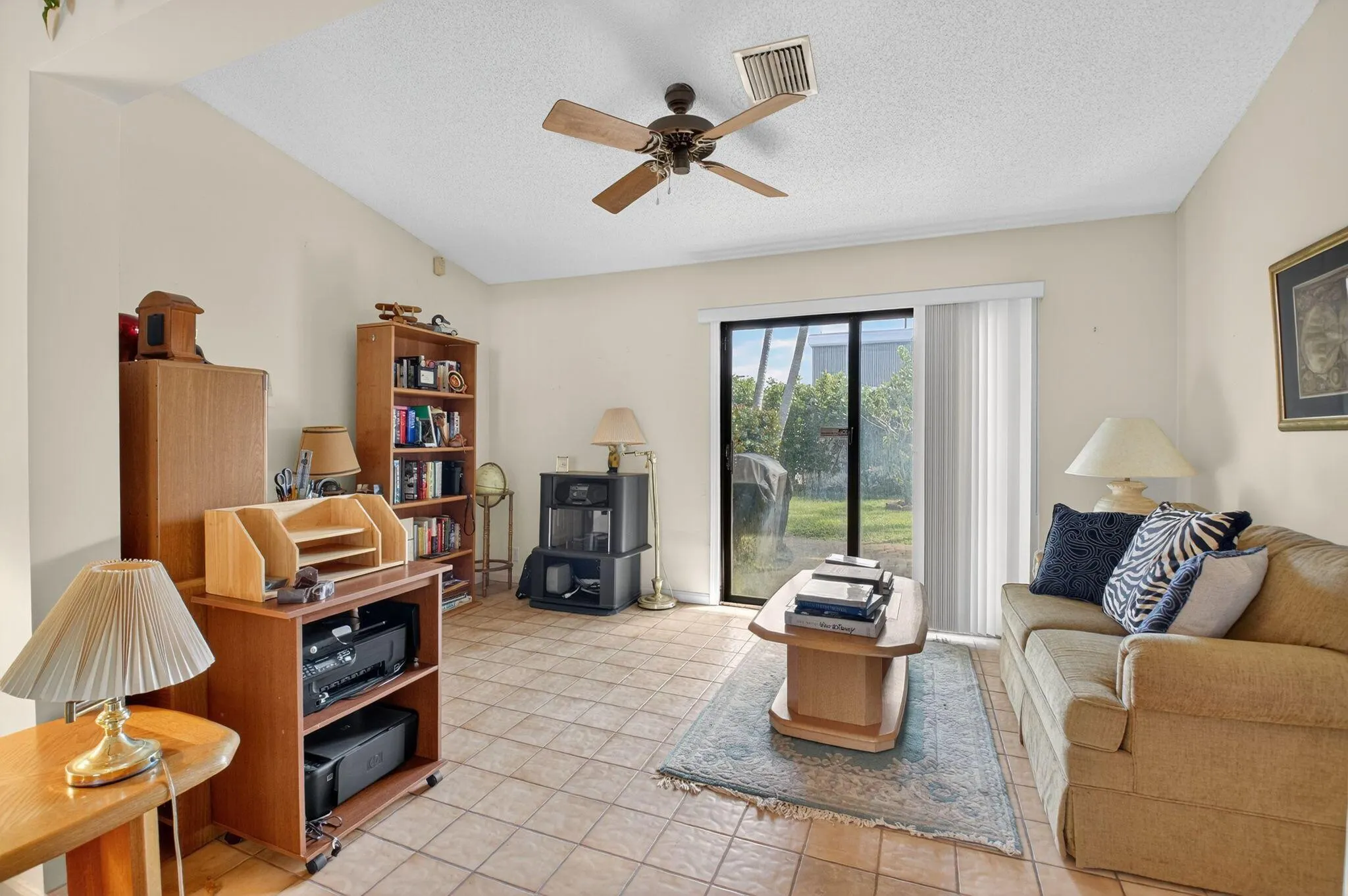 14888 Sunnyview Lane