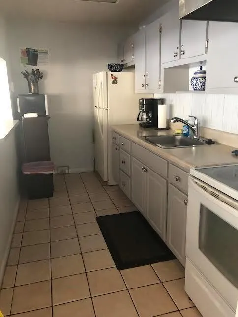 4570 Lucerne Lakes Boulevard, #105