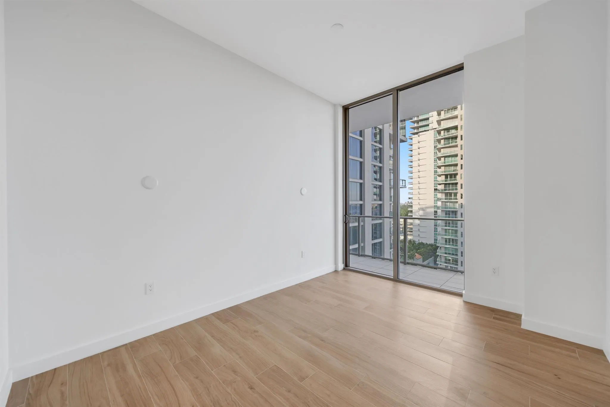 2655 S Bayshore Drive, #902