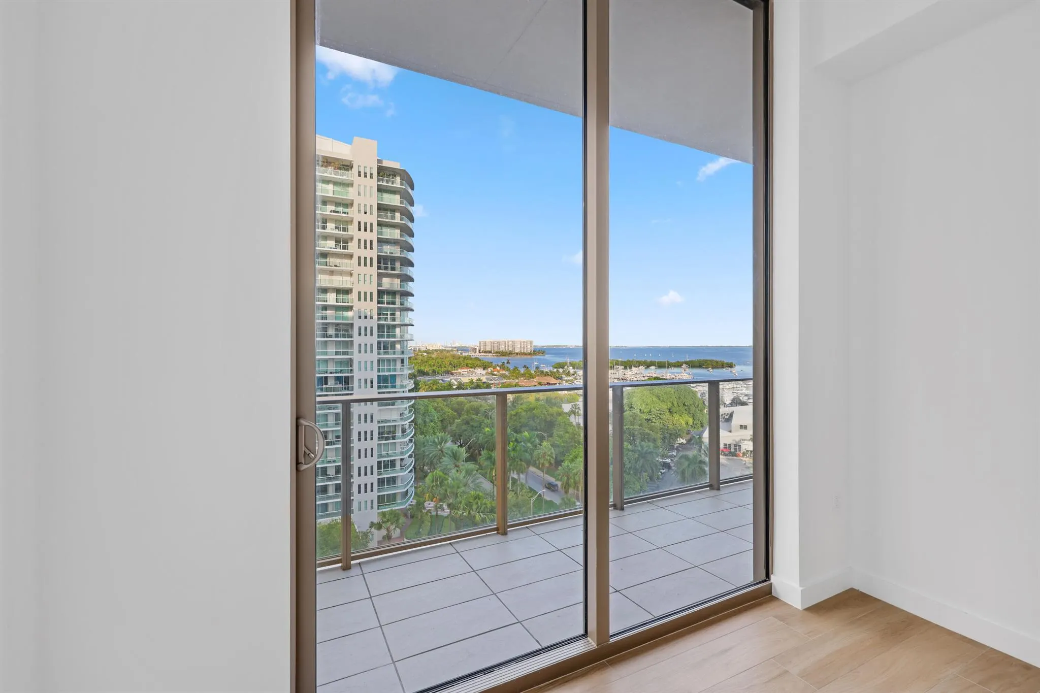 2655 S Bayshore Drive, #902