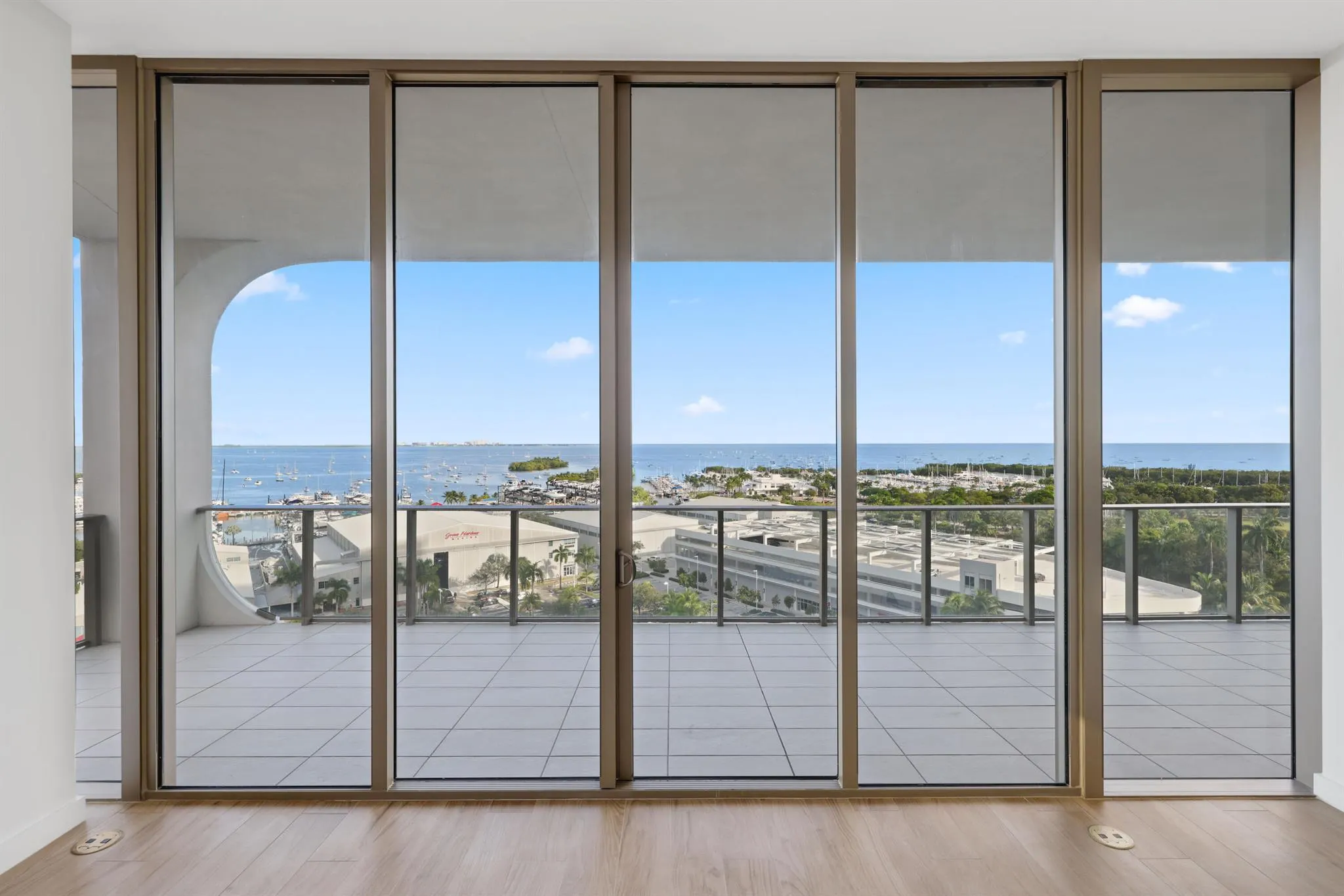 2655 S Bayshore Drive, #902