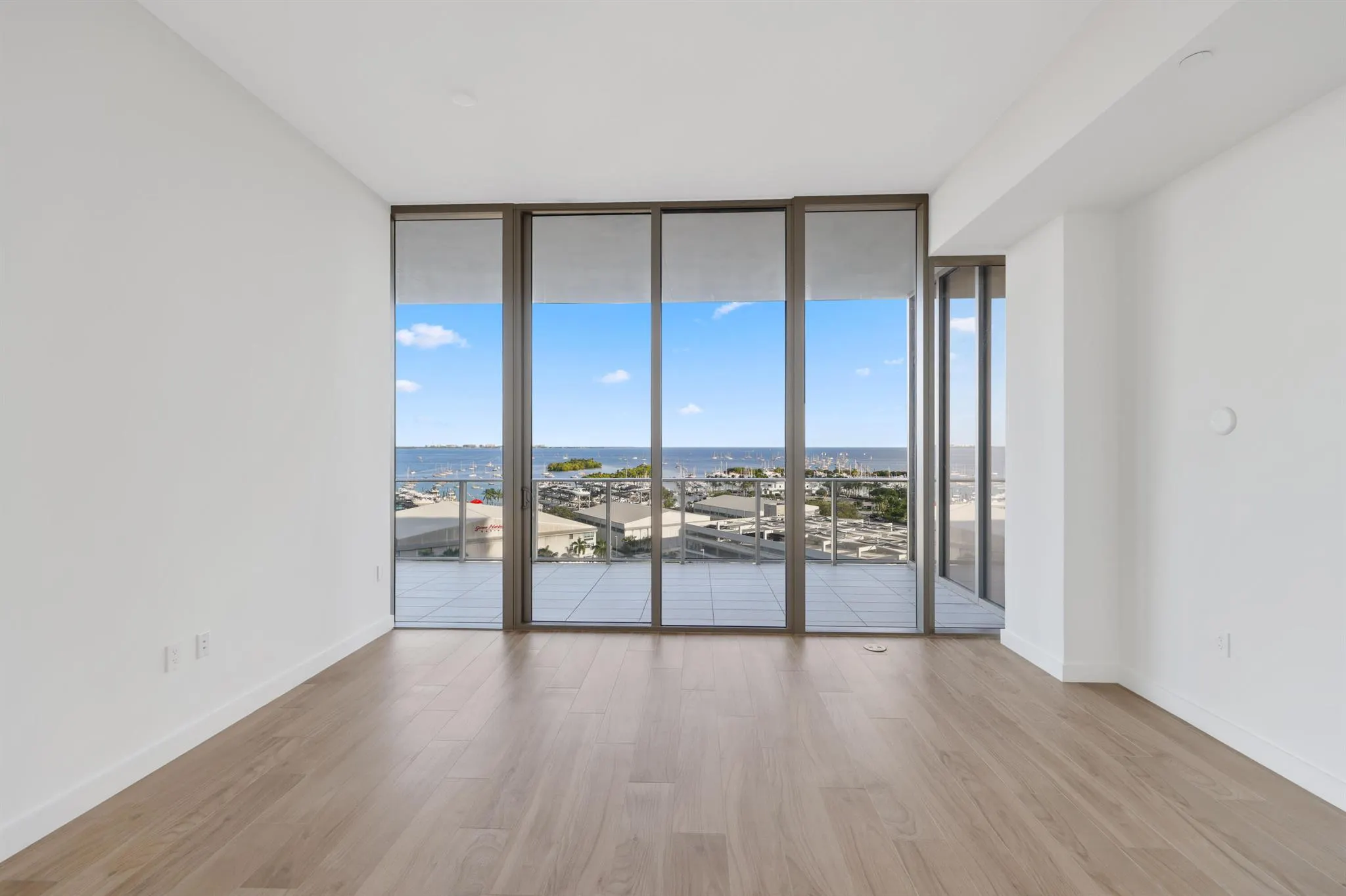 2655 S Bayshore Drive, #902