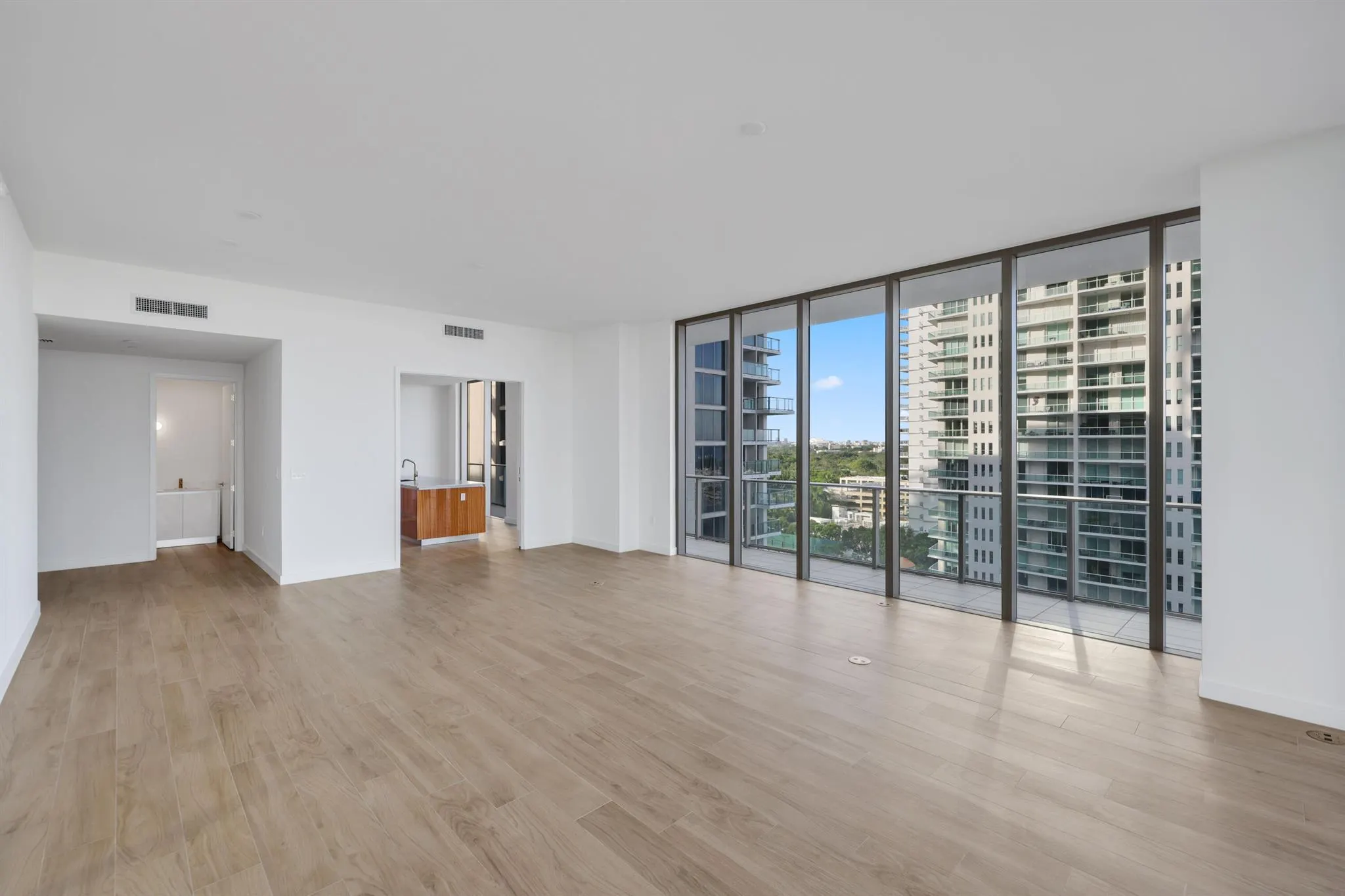 2655 S Bayshore Drive, #902