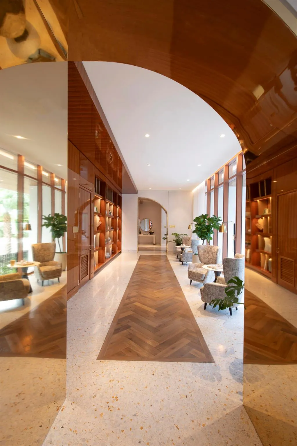 2655 S Bayshore Drive, #902