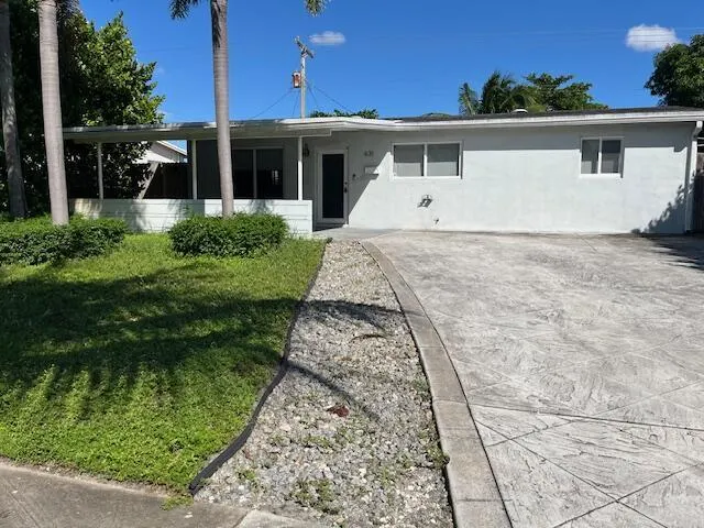 631 N 70th Avenue