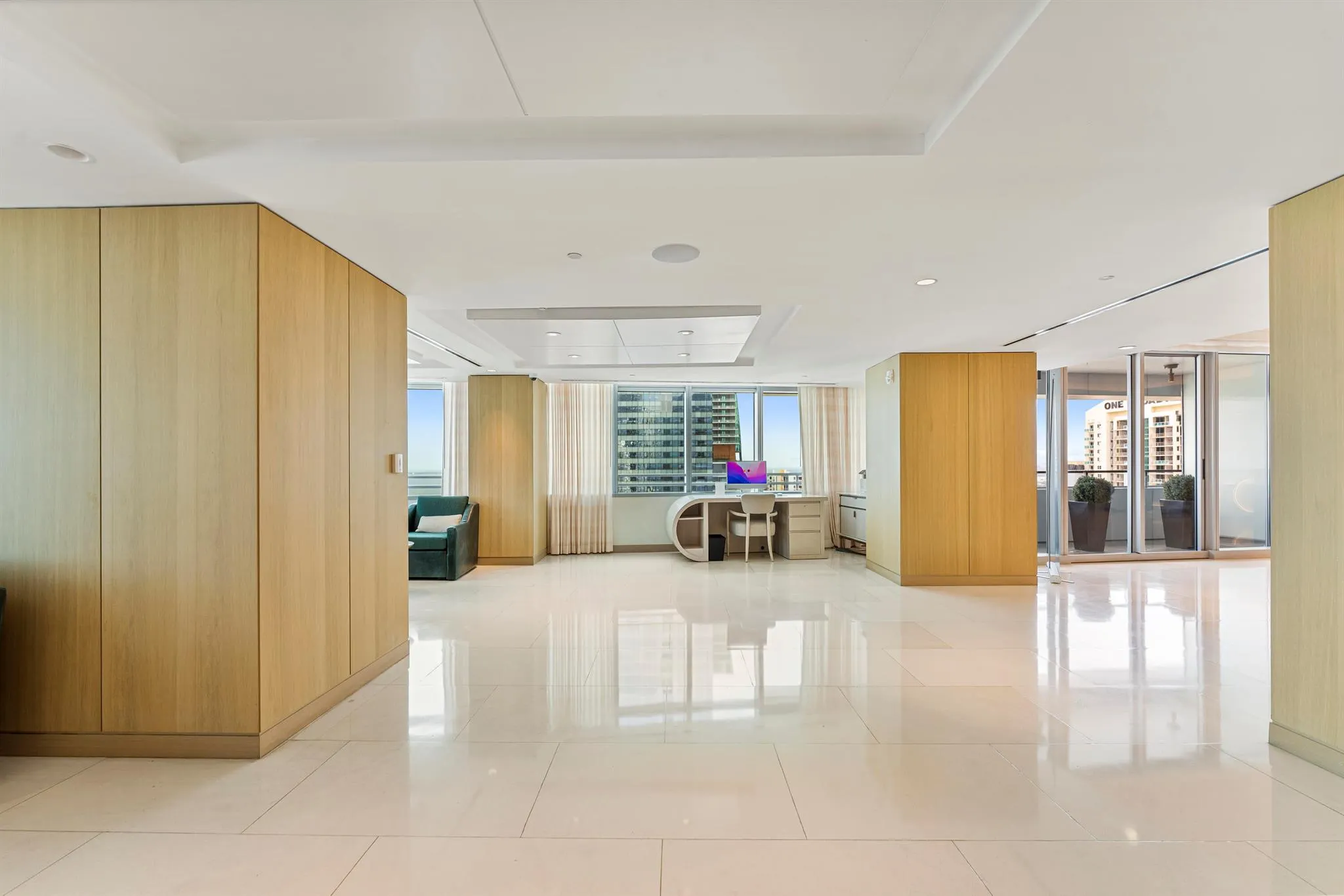 1395 Brickell Avenue, #2802