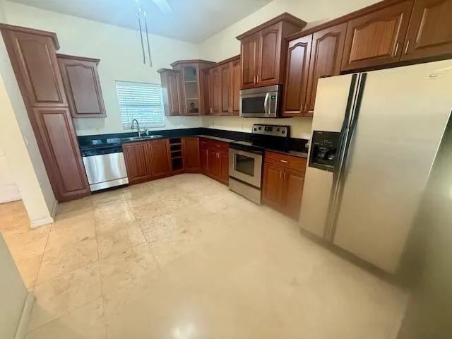 1650 Presidential Way, #506