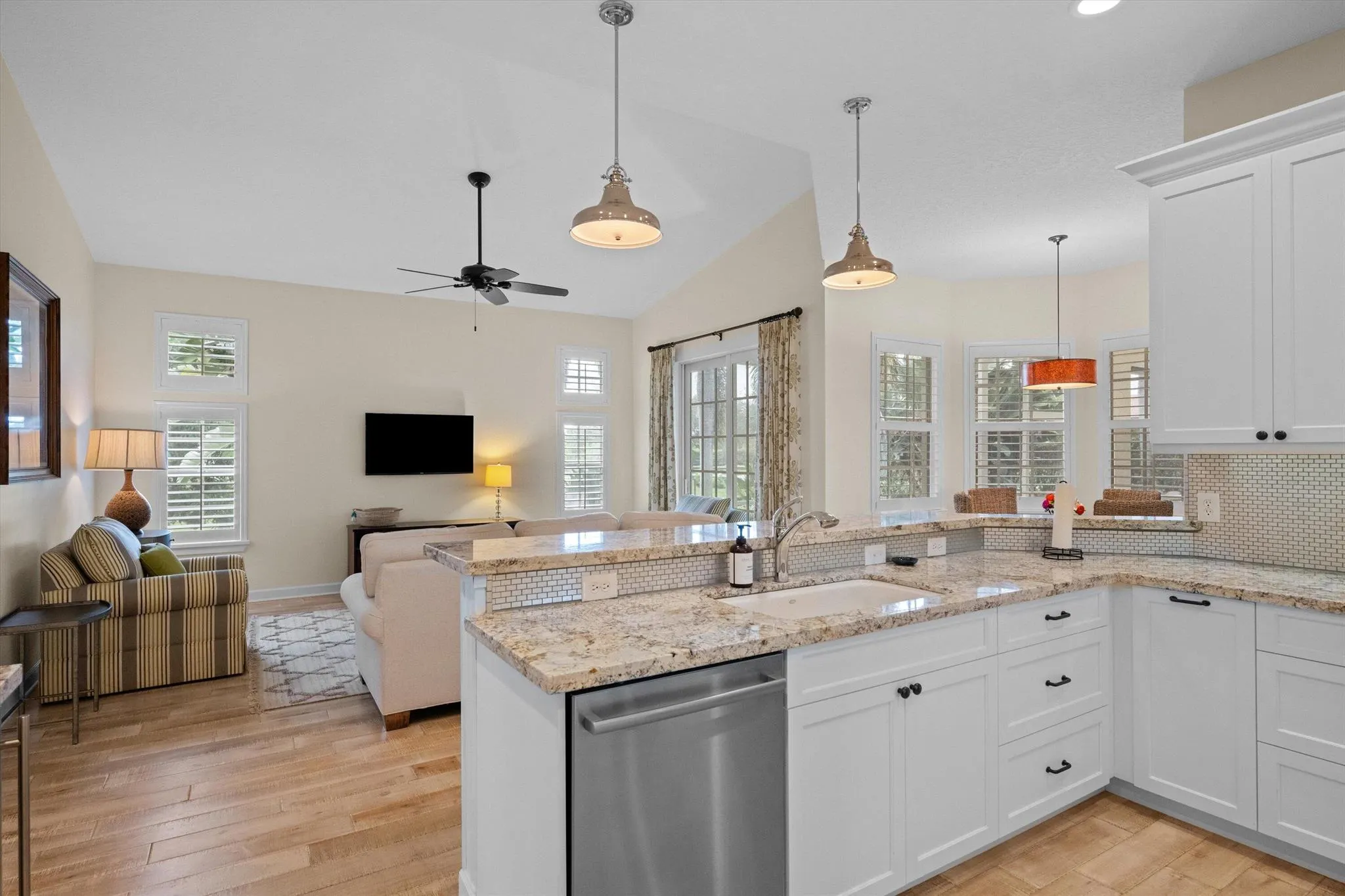 15416 Sunnyland Lane