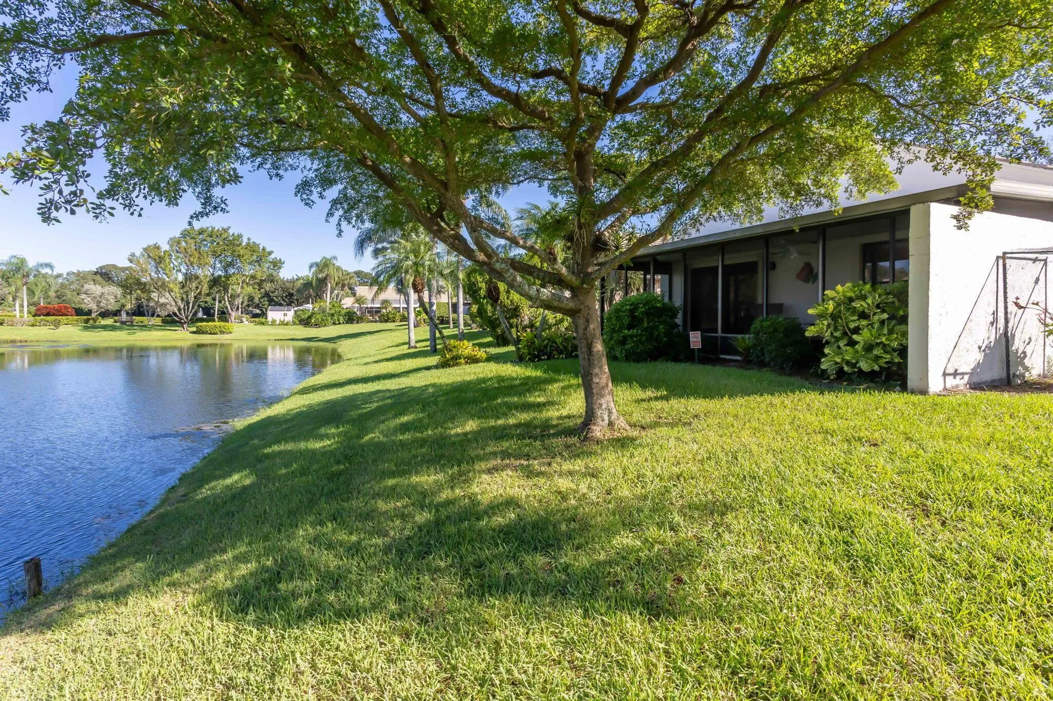 4785 Brighton Lakes Boulevard