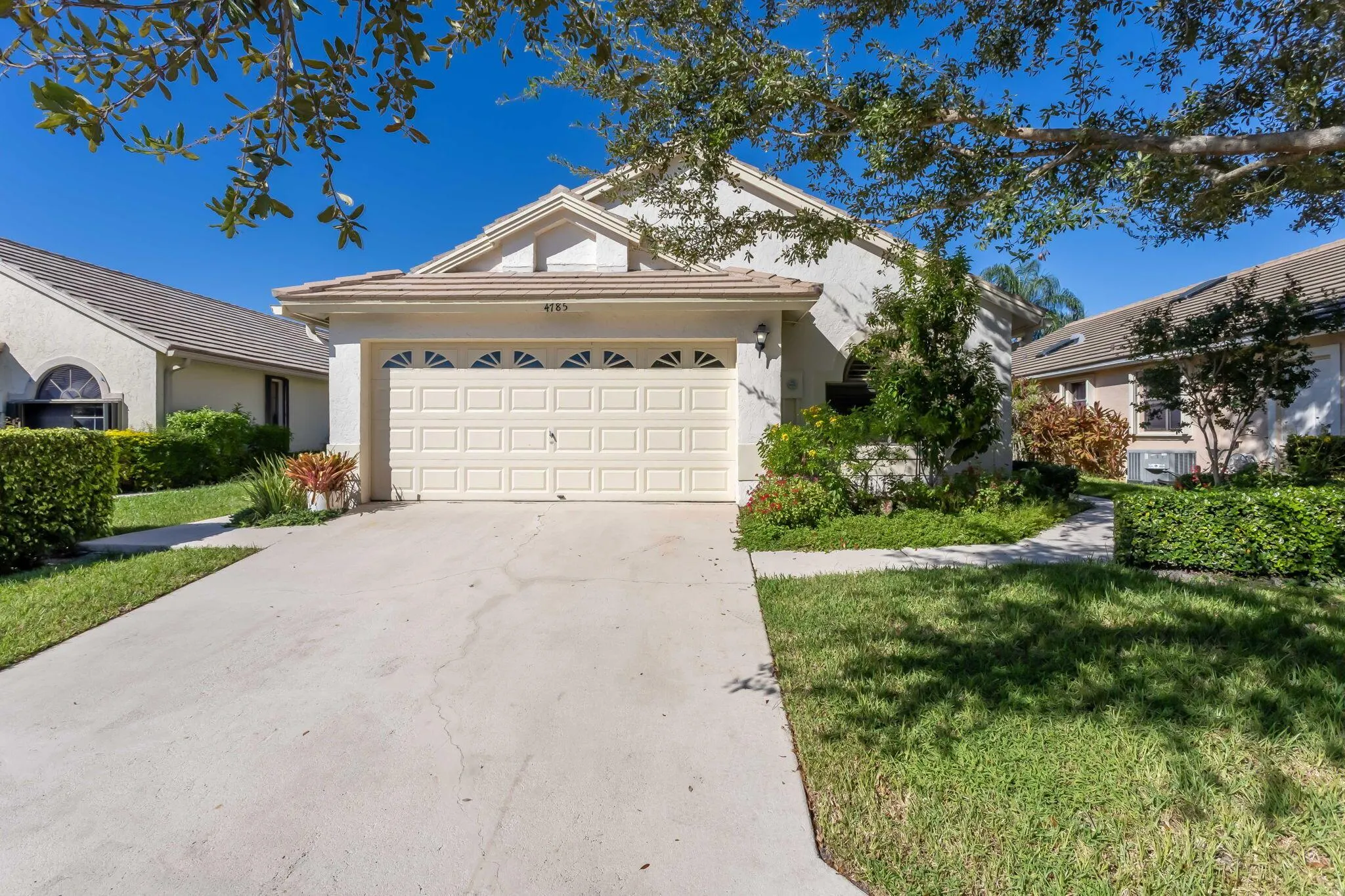 4785 Brighton Lakes Boulevard