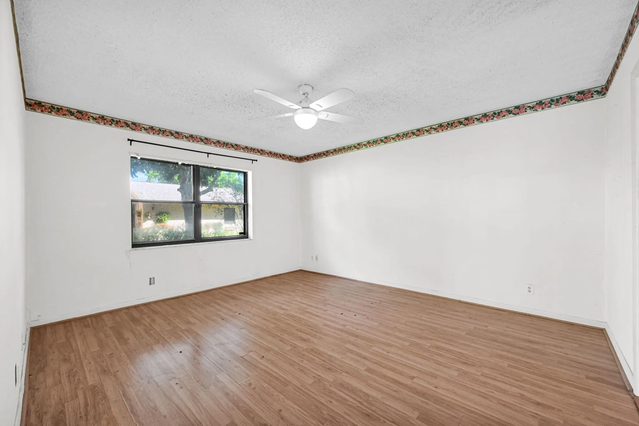 866 NW 25th Avenue