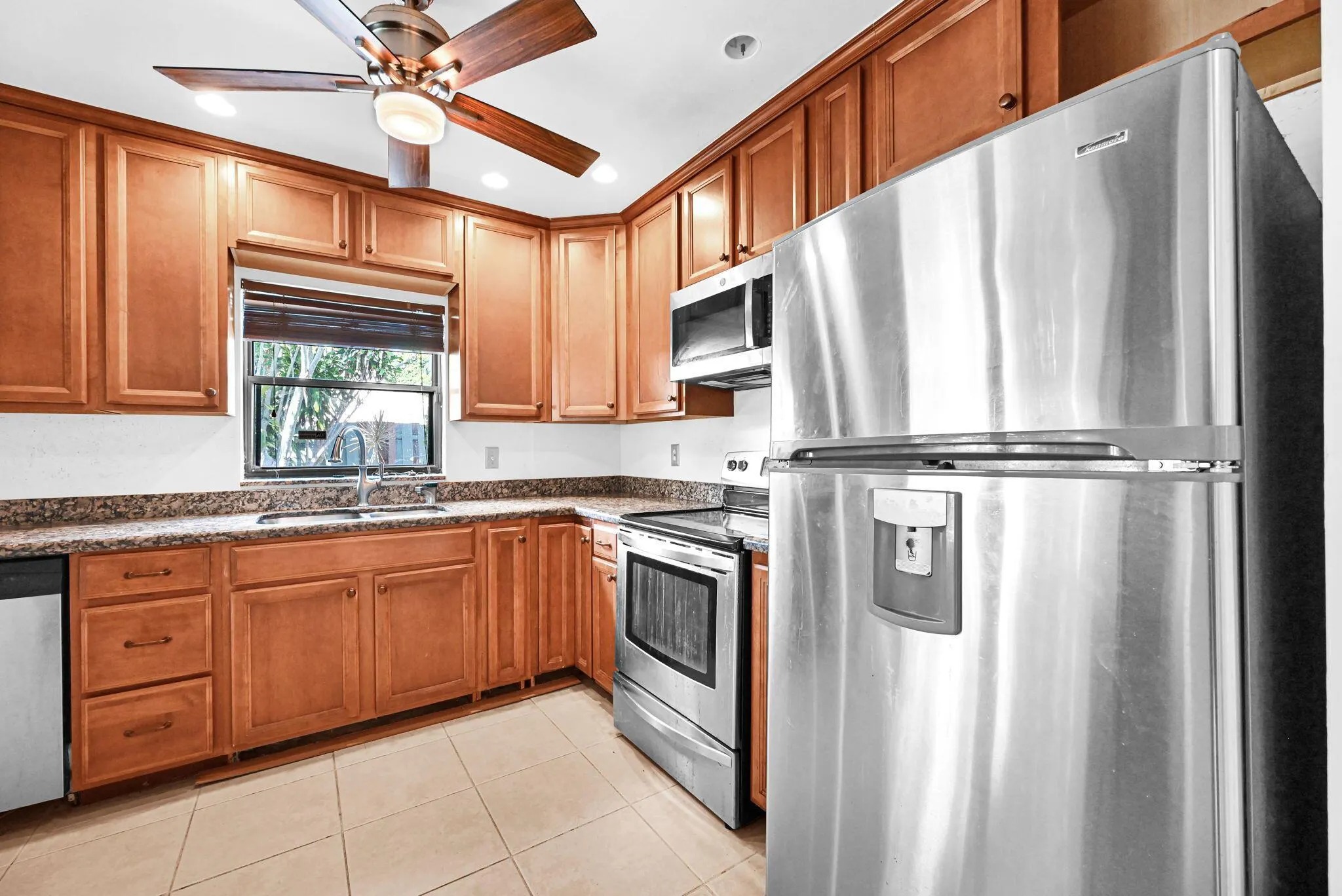 866 NW 25th Avenue