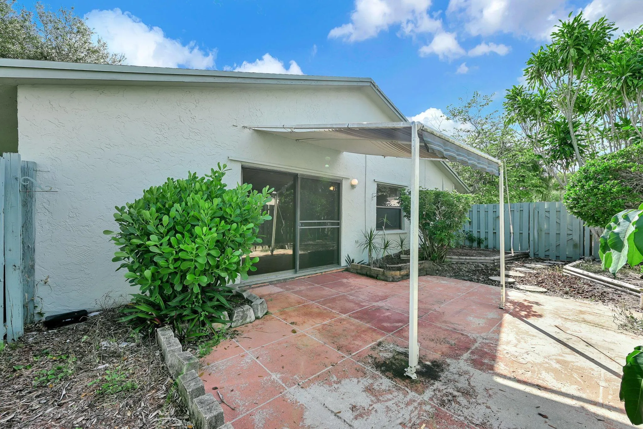 866 NW 25th Avenue